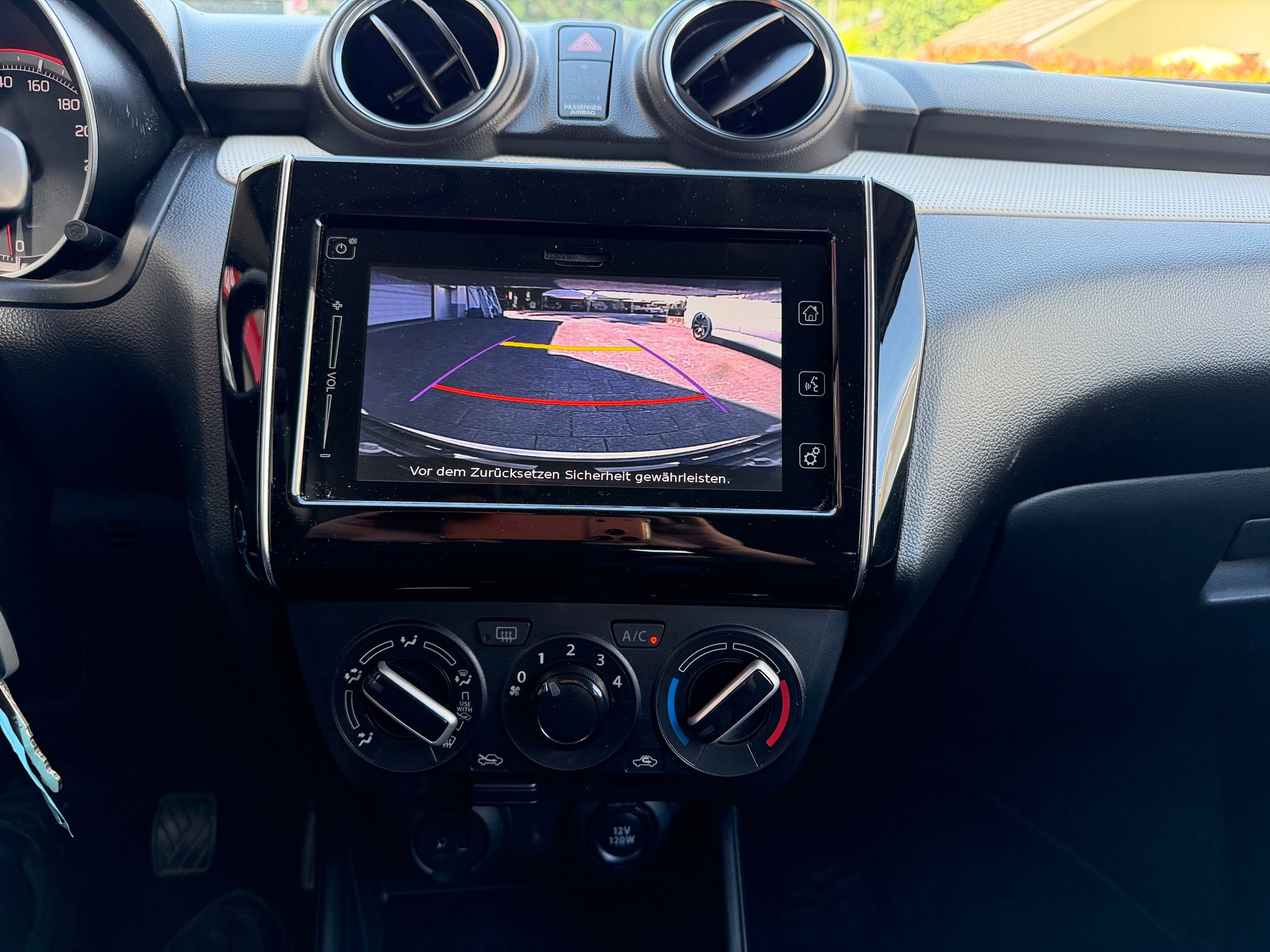 SUZUKI Swift 1.2i Tradizio Allgrip 4x4-image-9