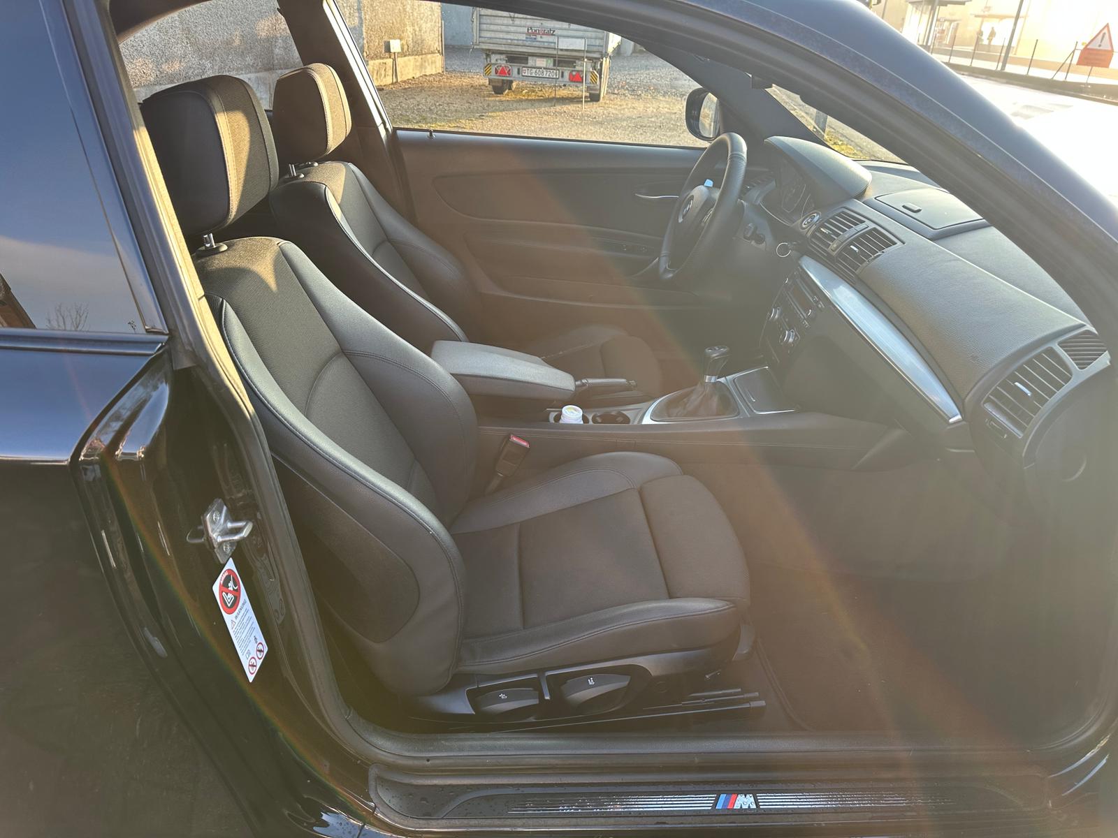 BMW 118d Coupé-image-12