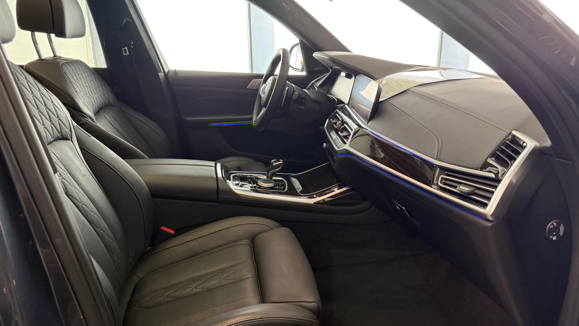 BMW X7 40d xDrive-image-22
