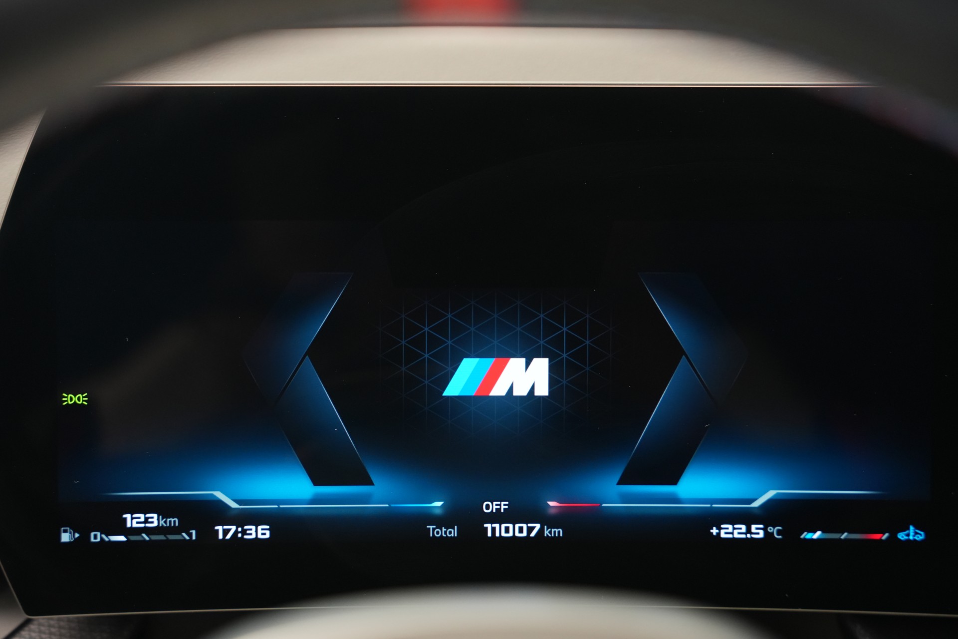 BMW X1 xDrive M35i *LED* *Komfortzugang*-image-26
