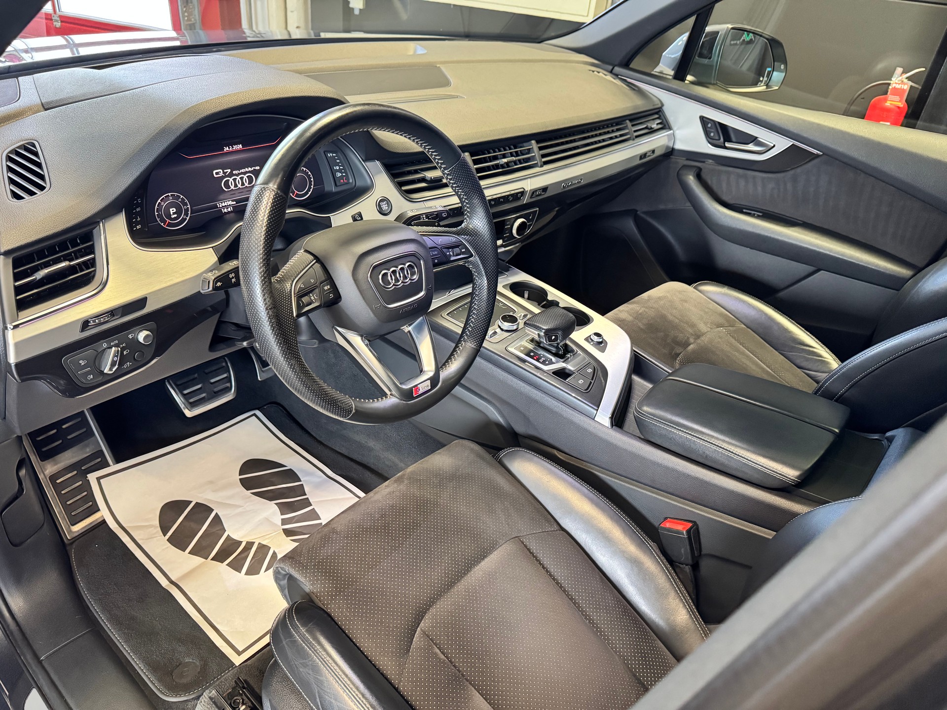 AUDI Q7 50 TDI quattro tiptronic *7Plätzer*-image-14