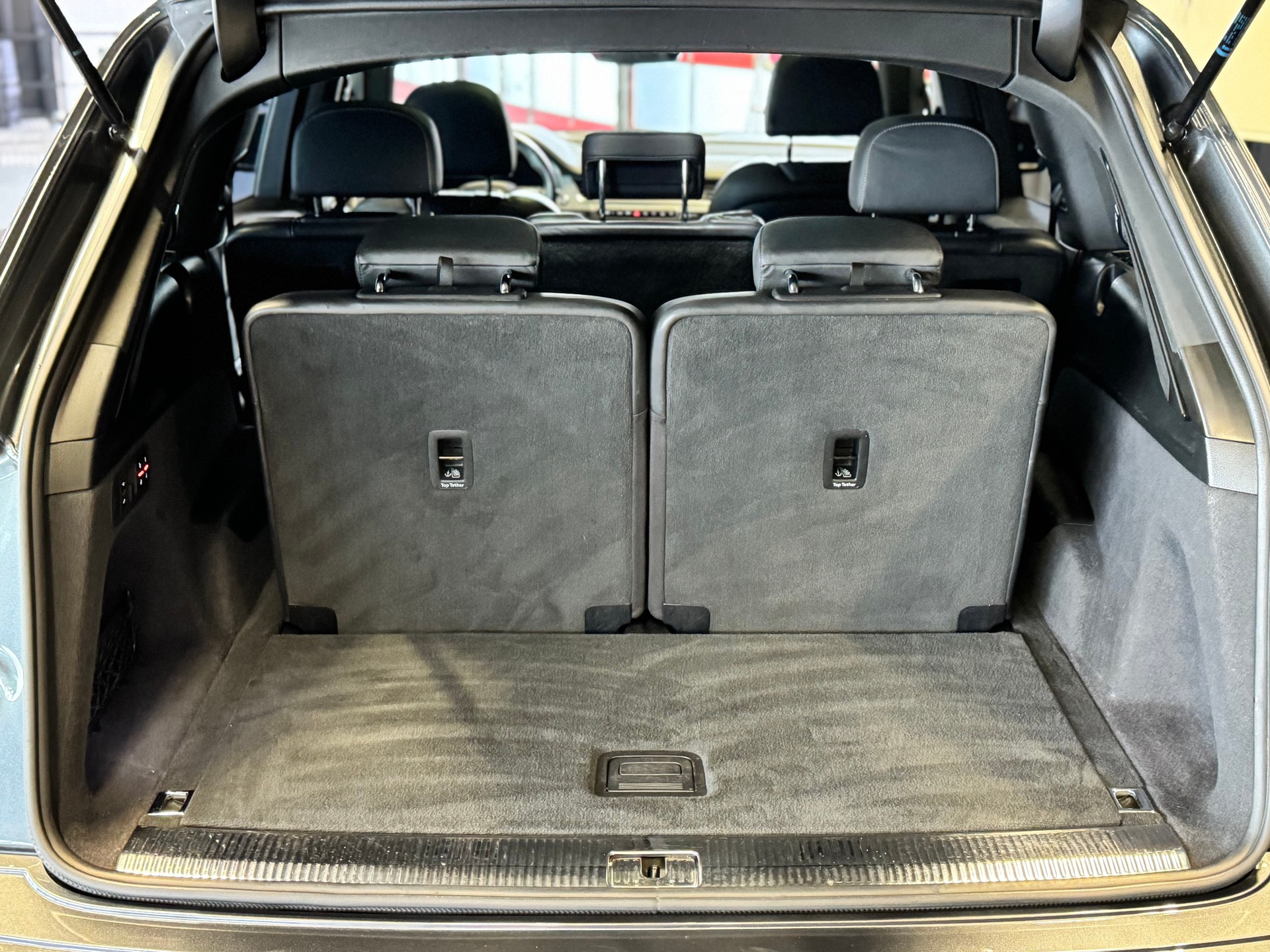 AUDI Q7 50 TDI quattro tiptronic *7Plätzer*-image-13