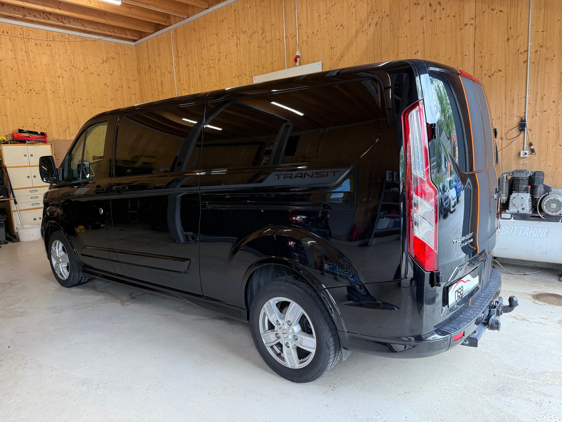 FORD Transit Custom Van 320 L2H1 Sport-image-5