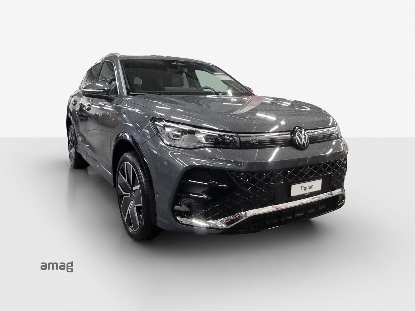 VW Tiguan 2.0 TDI SCR R-Line 4Motion DSG-image-5