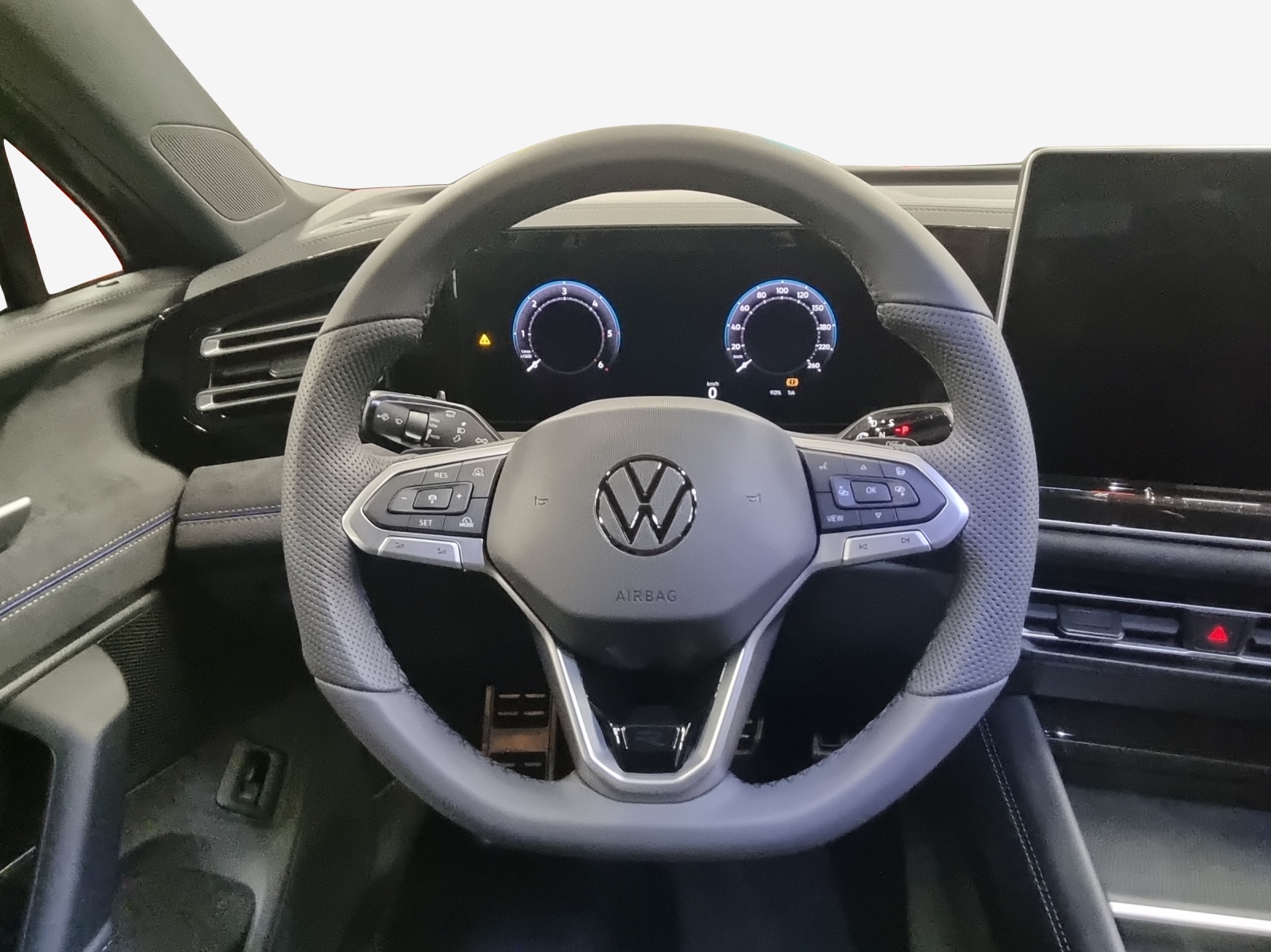 VW Tiguan 2.0 TDI SCR R-Line 4Motion DSG-image-9