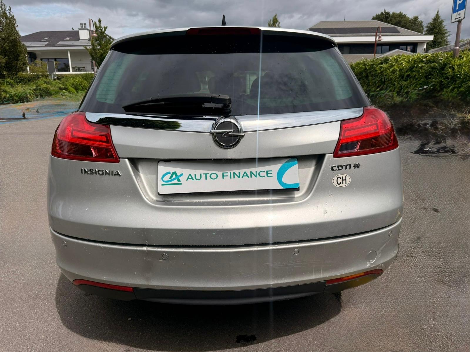 OPEL Insignia 2.0 CDTI Edition Automatic-image-4