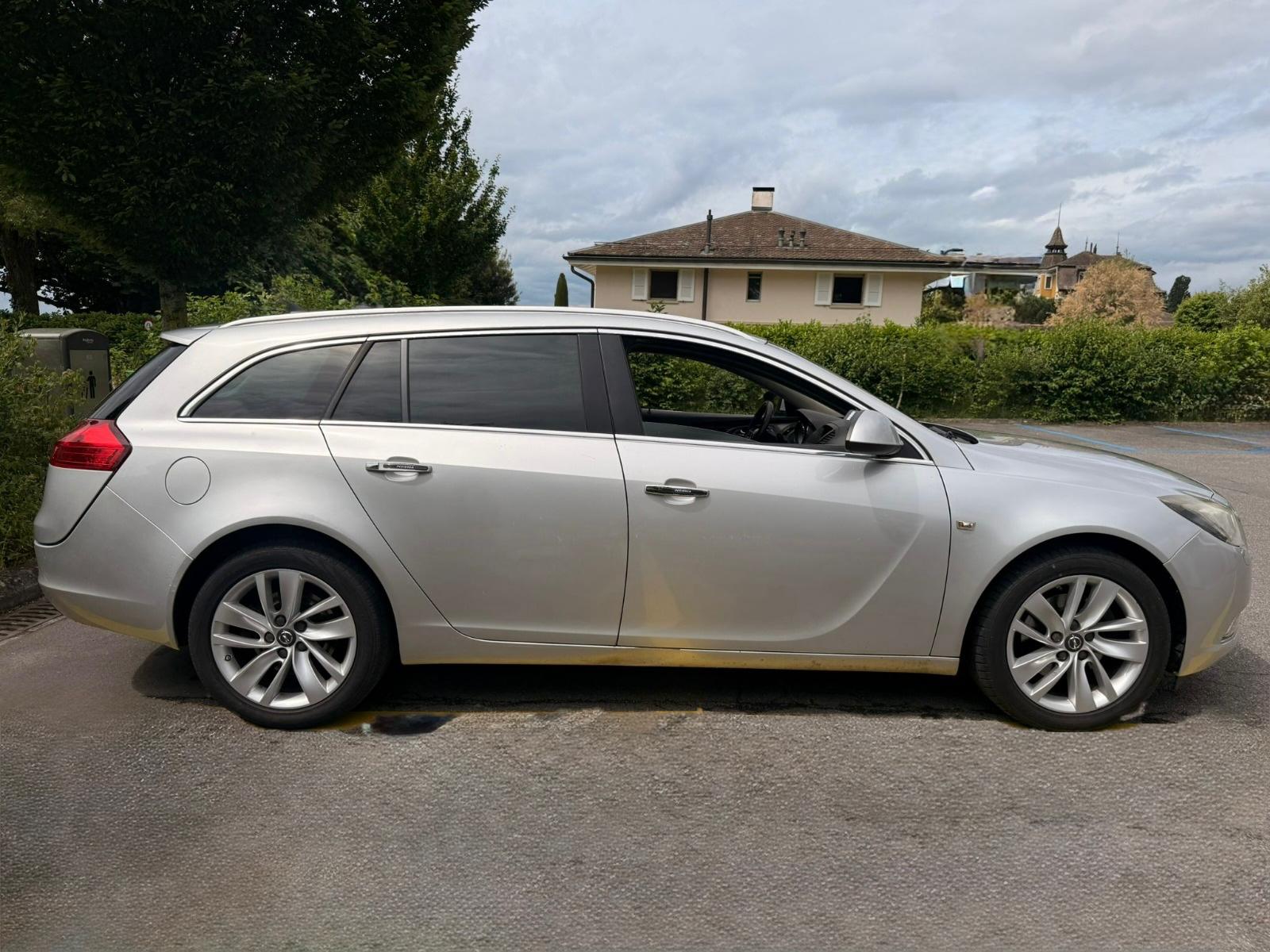 OPEL Insignia 2.0 CDTI Edition Automatic-image-6