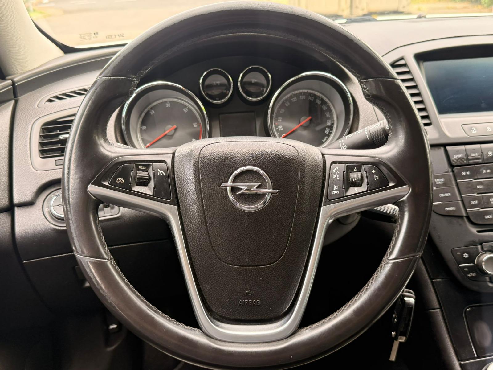 OPEL Insignia 2.0 CDTI Edition Automatic-image-17