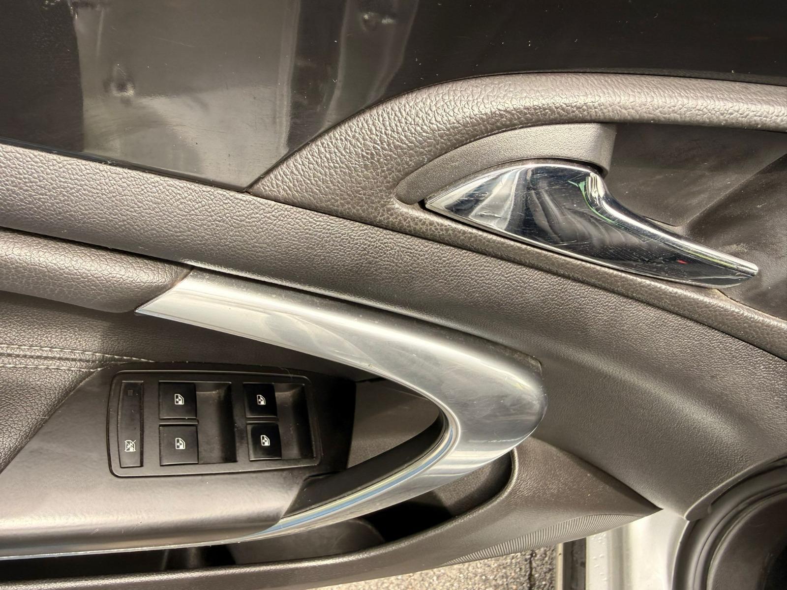 OPEL Insignia 2.0 CDTI Edition Automatic-image-12