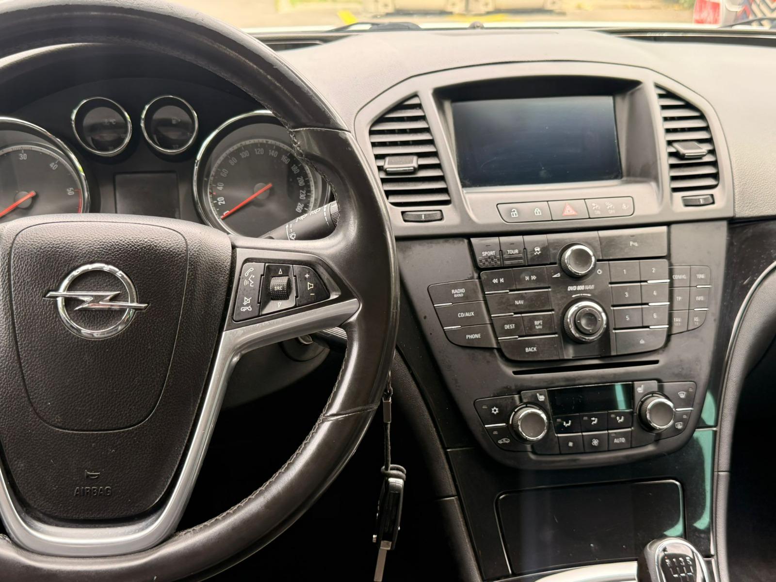 OPEL Insignia 2.0 CDTI Edition Automatic-image-19