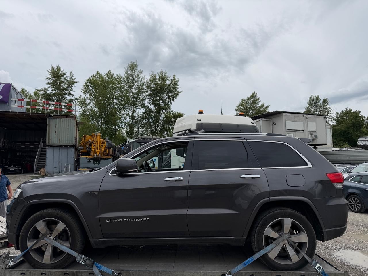 JEEP Grand Cherokee 3.0 CRD Overland-image-2