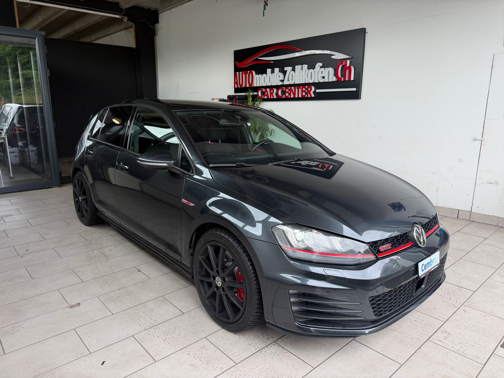 VW Golf 2.0 TSI GTI Performance-image-0