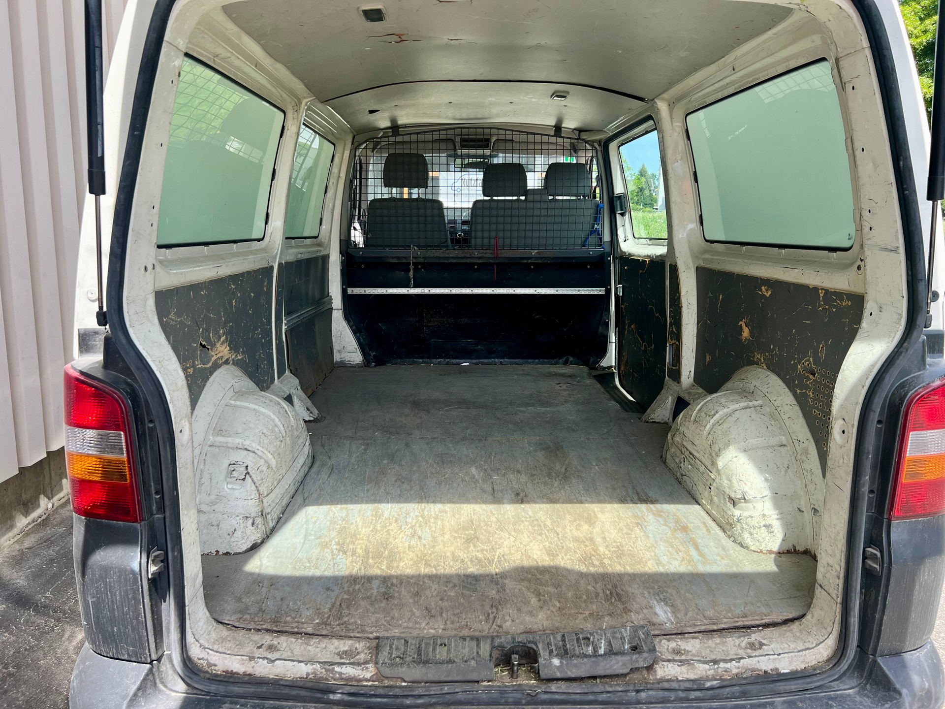 VW T5 2.5 TDI PD 4MOTION 4x4 langer Radstand-image-10