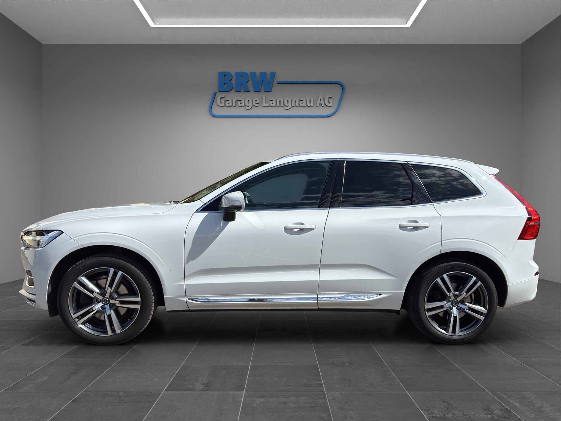 VOLVO XC60 T5 AWD Inscription Geartronic-showroom-element-1