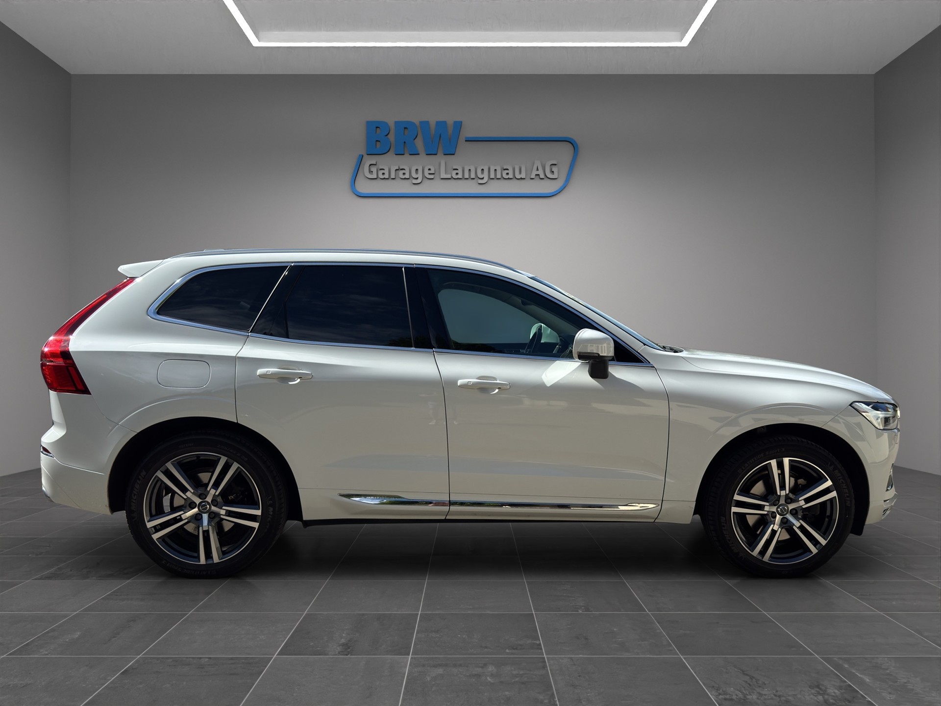 VOLVO XC60 T5 AWD Inscription Geartronic-image-5