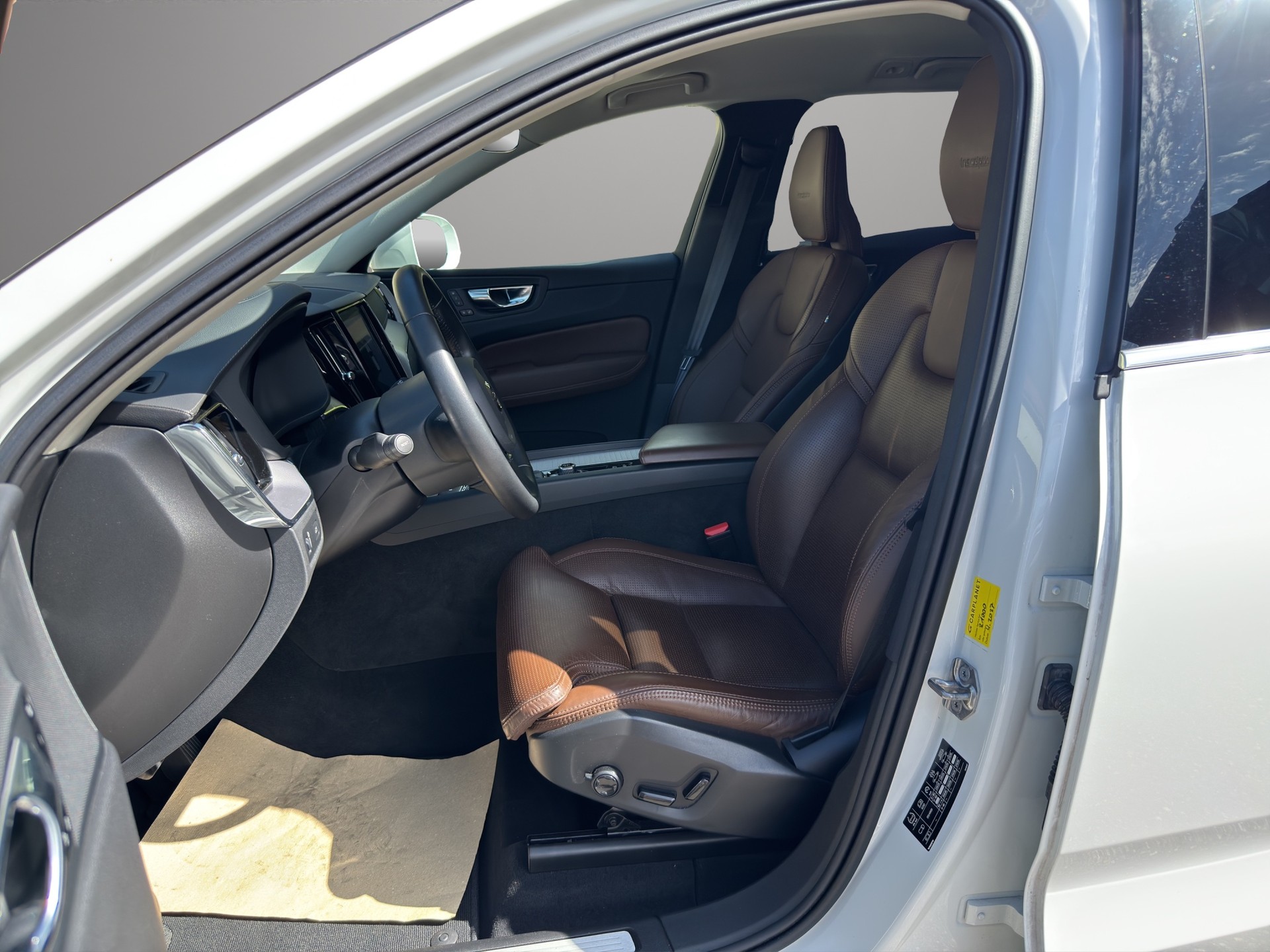 VOLVO XC60 T5 AWD Inscription Geartronic-image-8