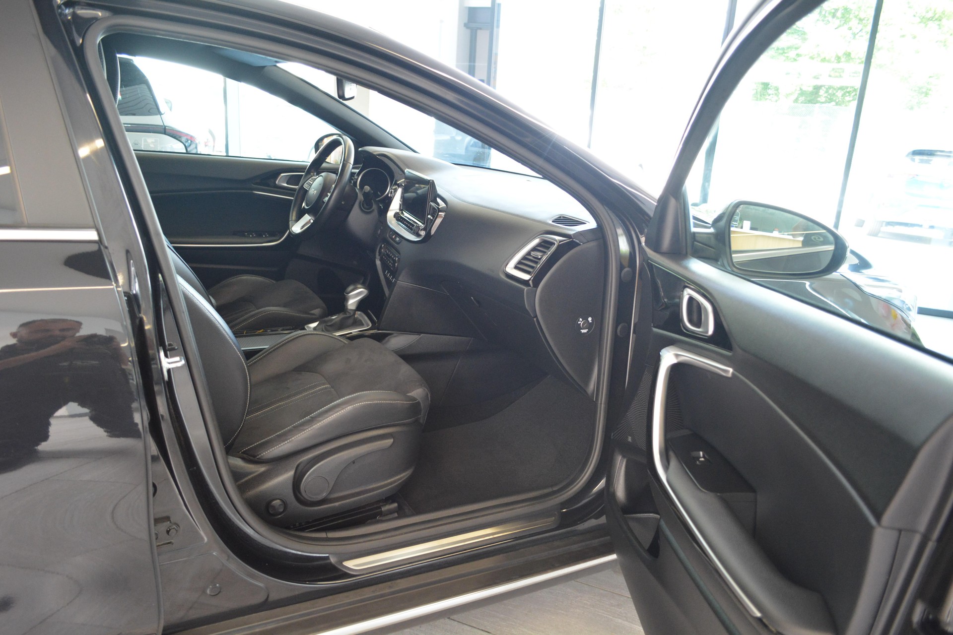 KIA XCeed 1.5 T-GDi Power Edition-image-11