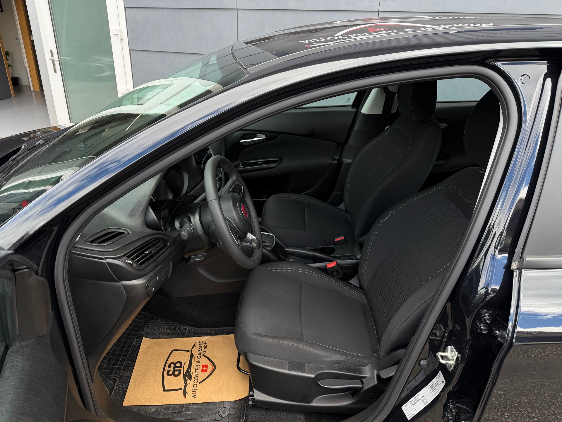 FIAT Tipo Hybrid 1.5 Cult-image-8