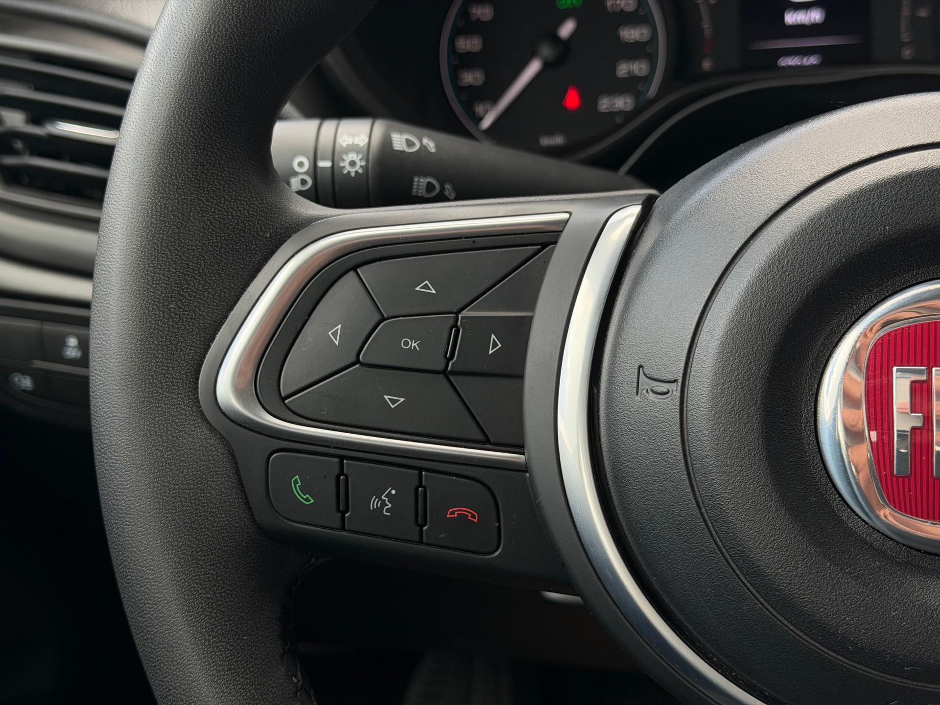 FIAT Tipo Hybrid 1.5 Cult-image-14