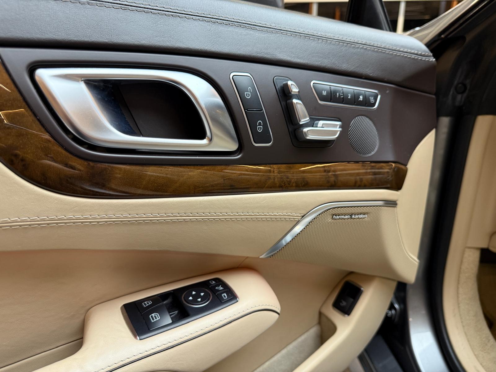 MERCEDES-BENZ SL 63 V8 AMG Cabriolet-image-19