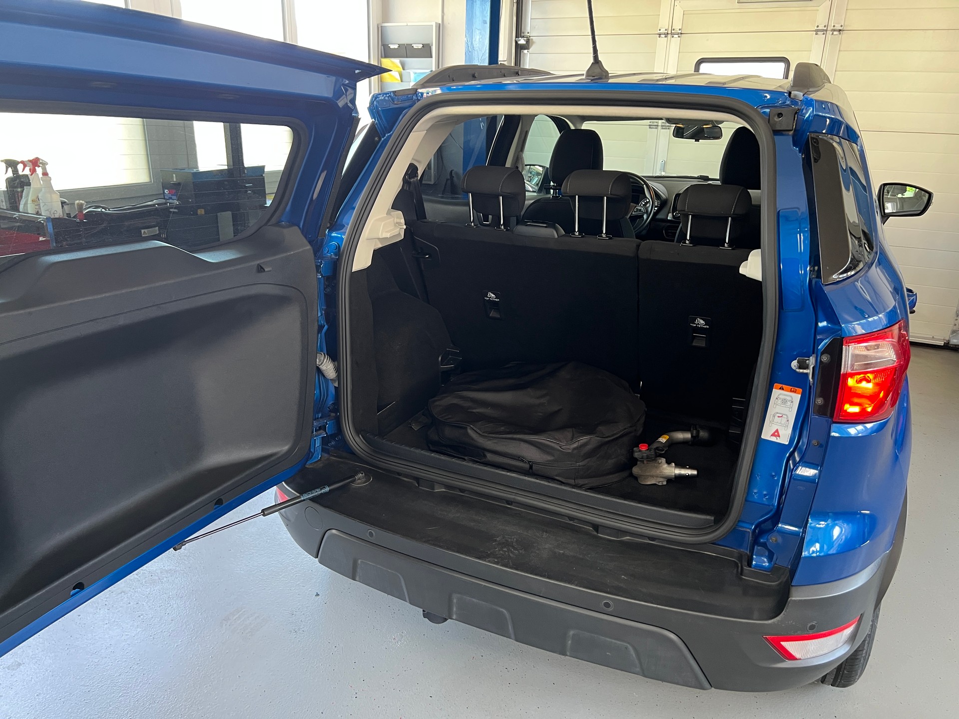 FORD EcoSport 1.0 SCTi Trend-image-10