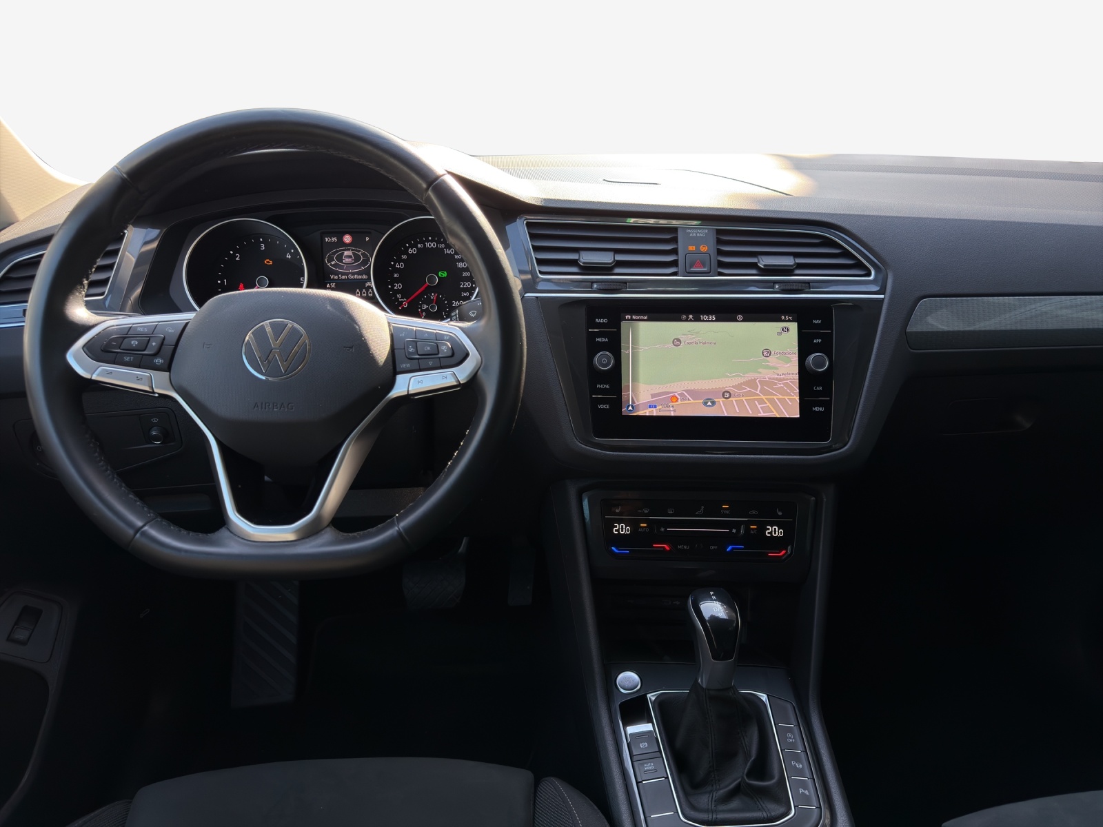 VW Tiguan 2.0 TDI SCR Elegance 4Motion DSG-image-8