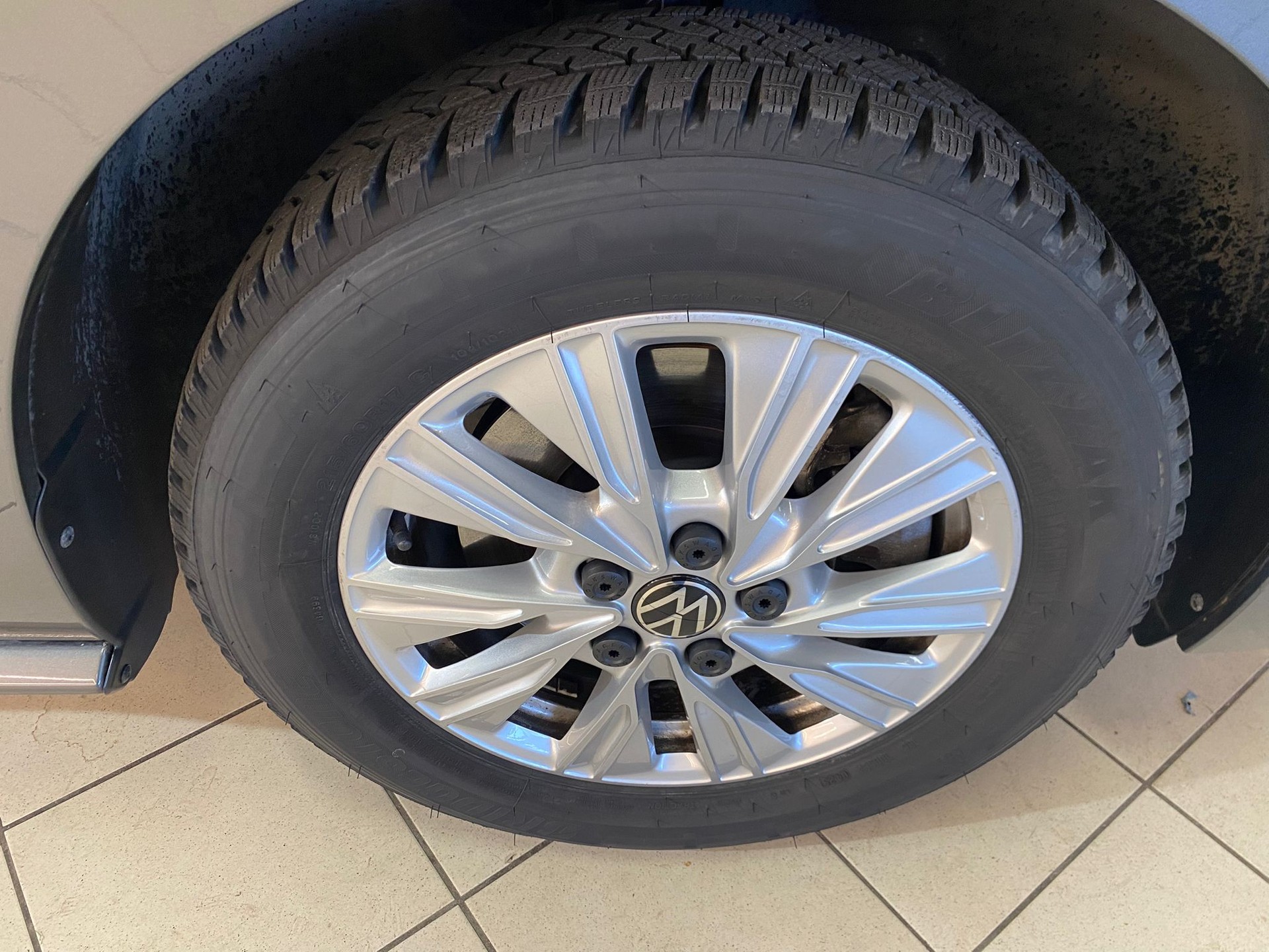 VW Multivan 2.0 TDI Life DSG Lang-image-5