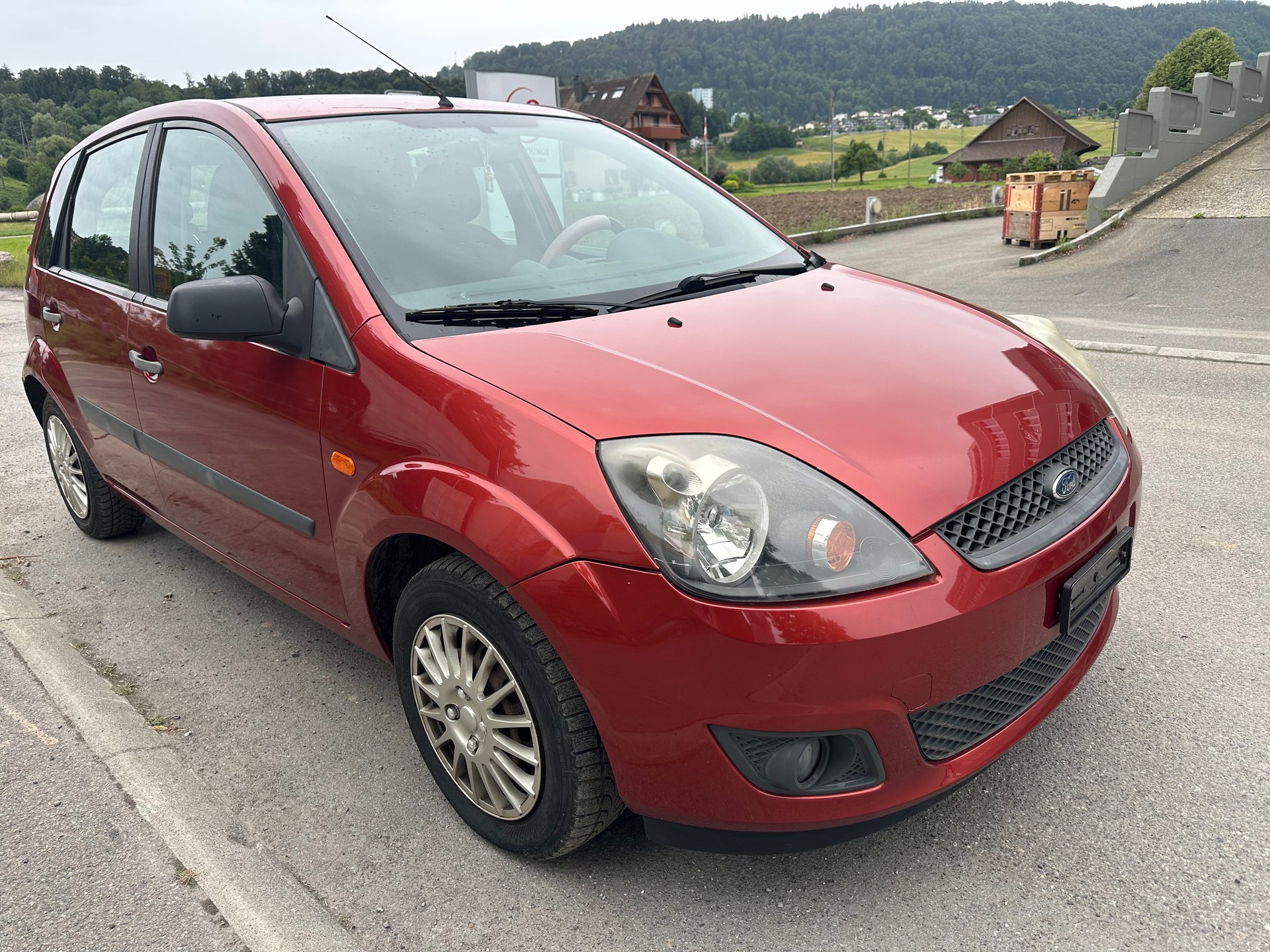 FORD Fiesta 1.4 16V Trend-image-2