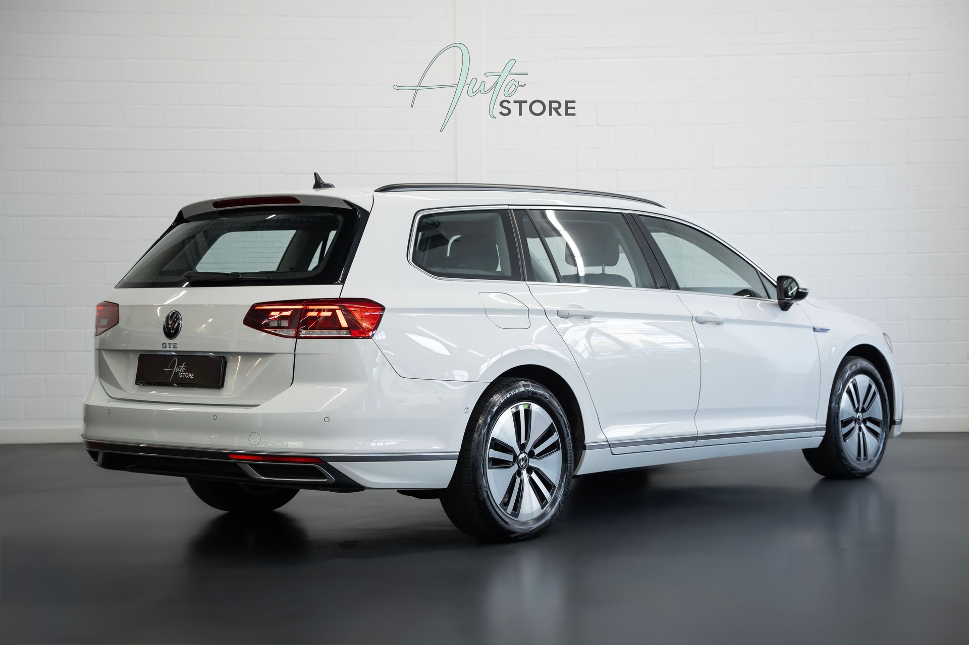 VW Passat Variant 1.4 TSI GTE Hybrid DSG-image-1