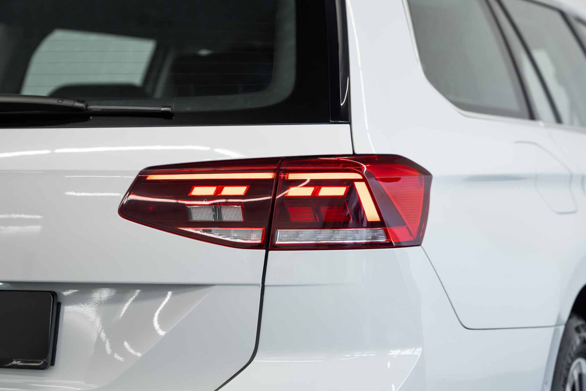 VW Passat Variant 1.4 TSI GTE Hybrid DSG-image-8