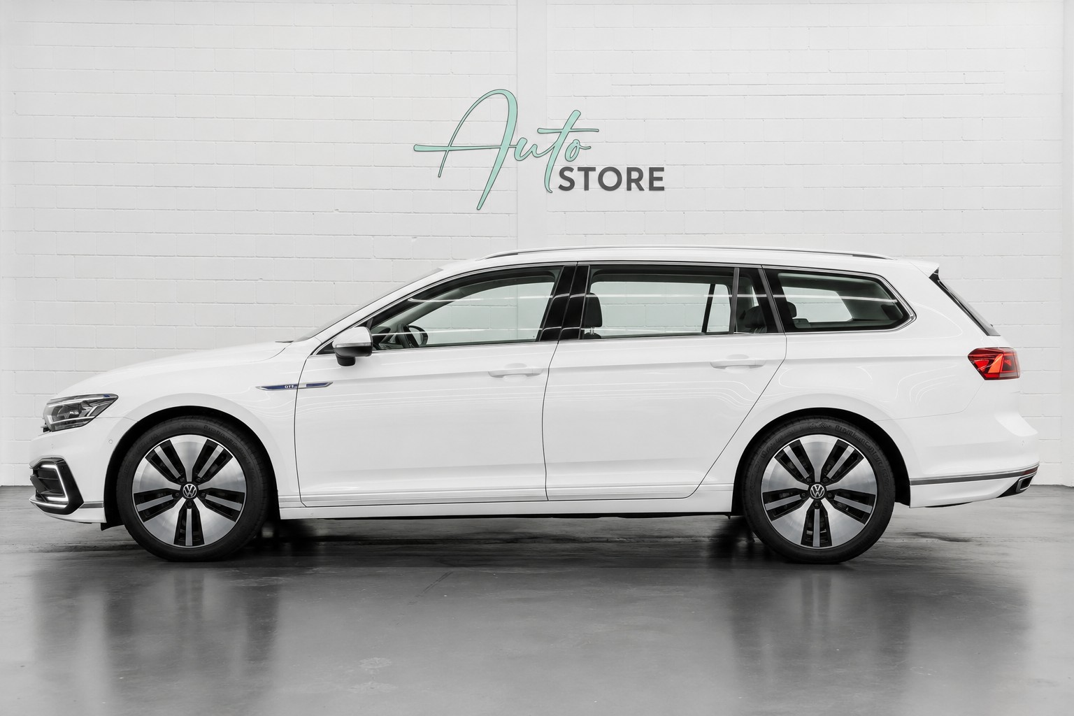 VW Passat Variant 1.4 TSI GTE Hybrid DSG-image-2