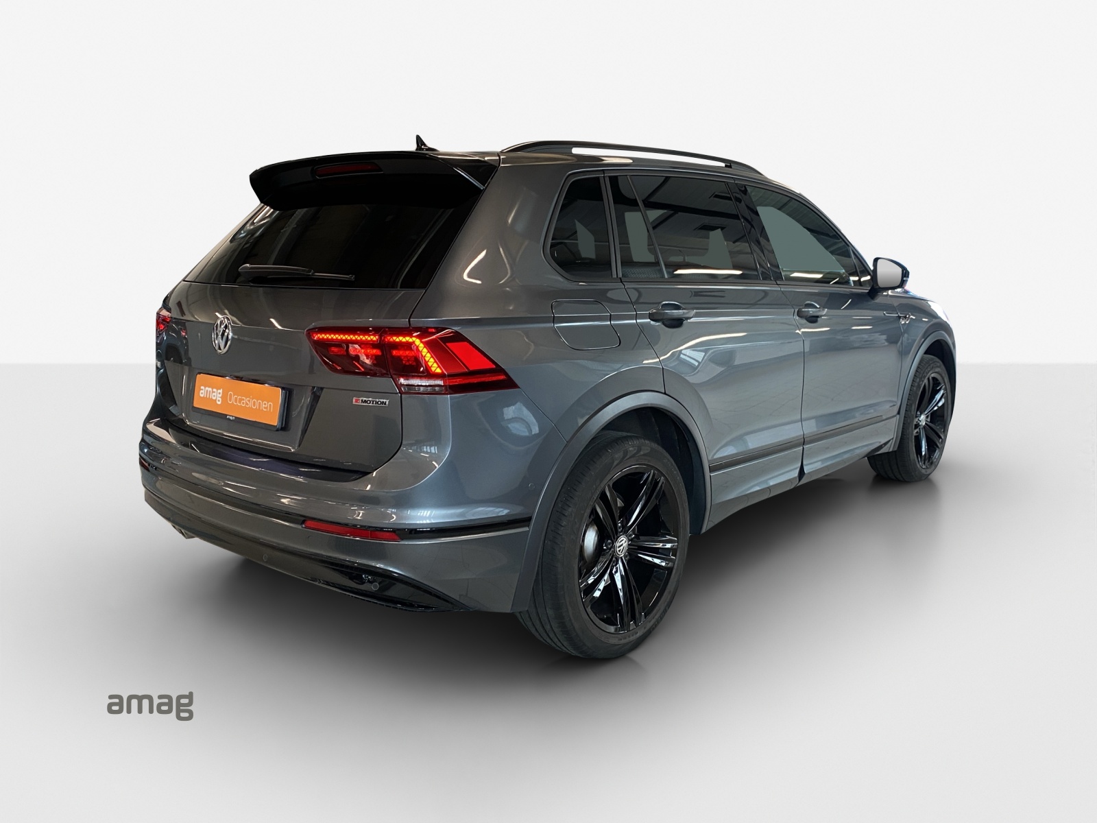 VW Tiguan 2.0TSI Highline 4Motion DSG-image-4