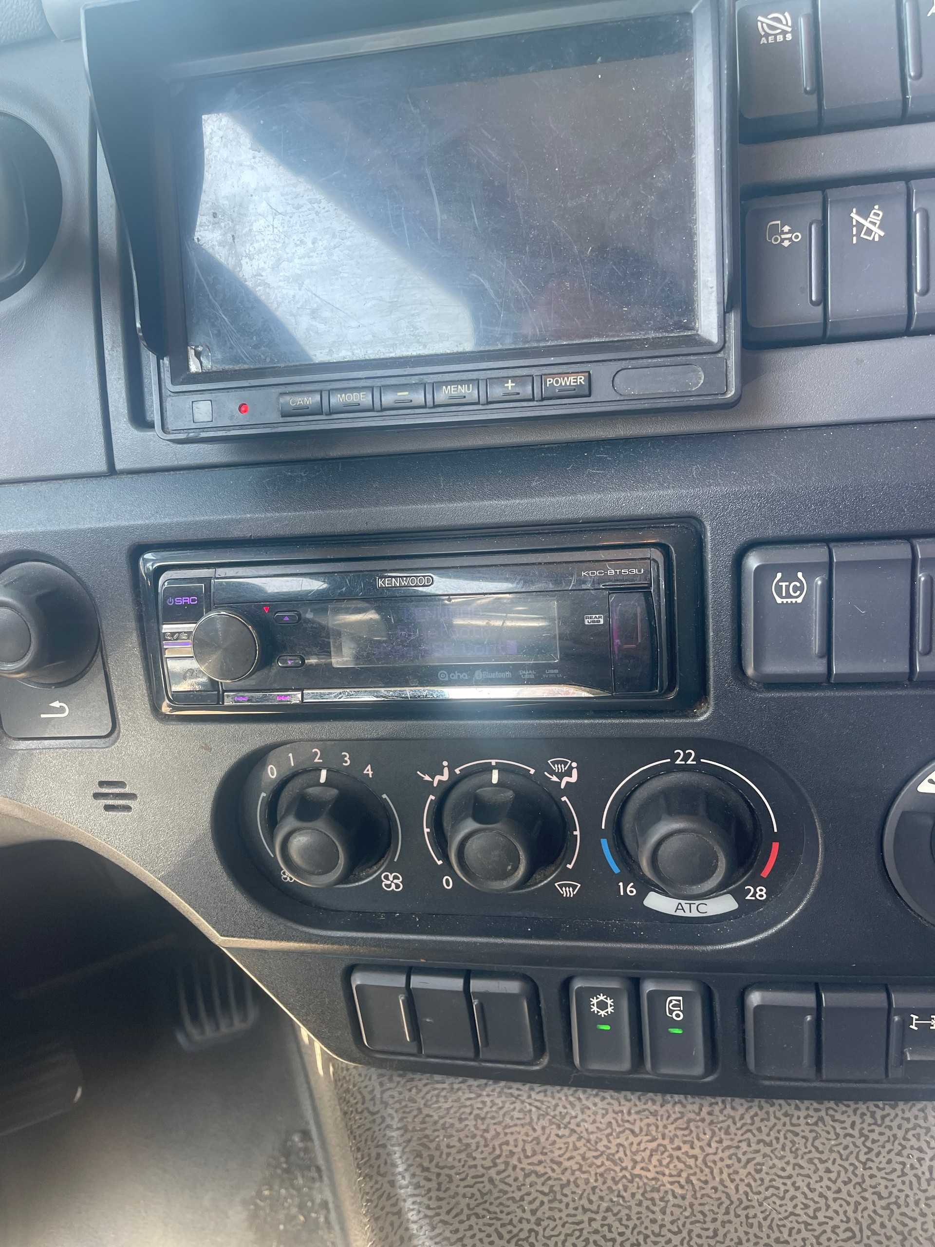 DAF Cf 410 4x2-image-9