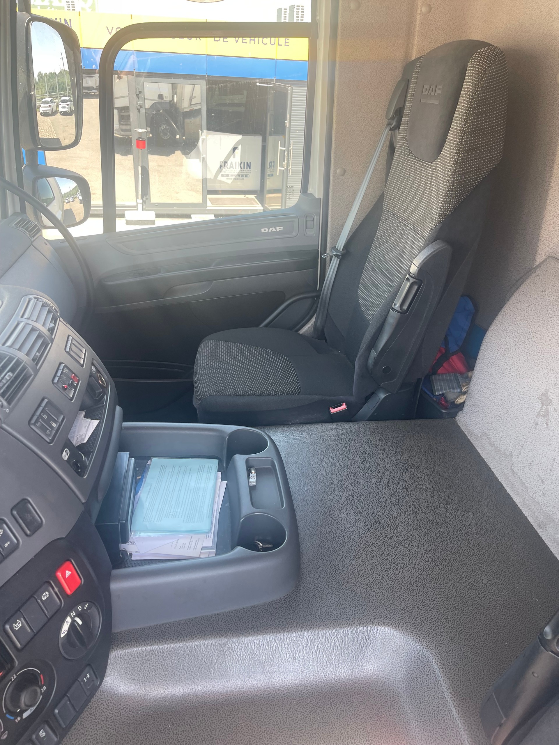 DAF Cf 410 4x2-image-7