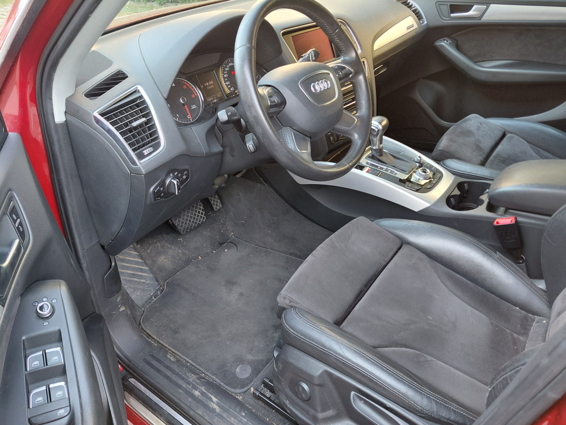 AUDI Q5 3.0 TDI quattro S-tronic-image-7