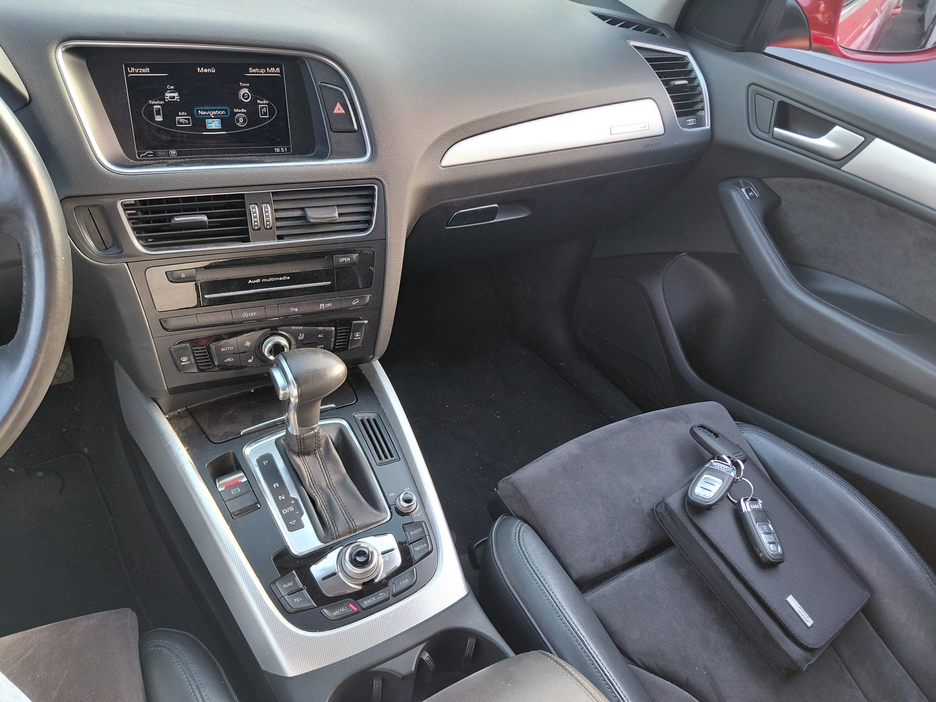 AUDI Q5 3.0 TDI quattro S-tronic-image-11