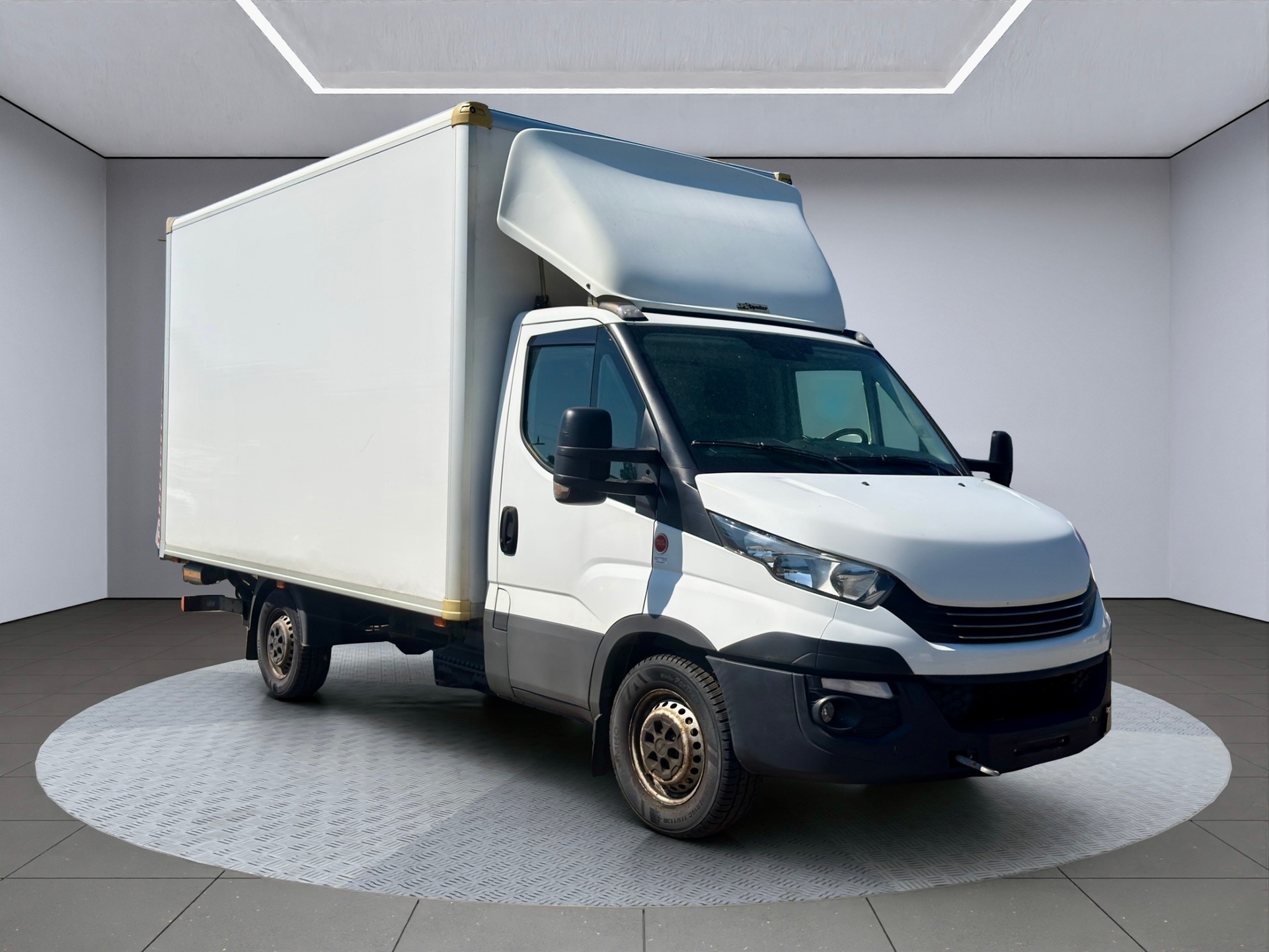 IVECO 35 S 18 Automatik, 180 PS, Koffer mit Hebebühne, AHK 3.5 T-image-0