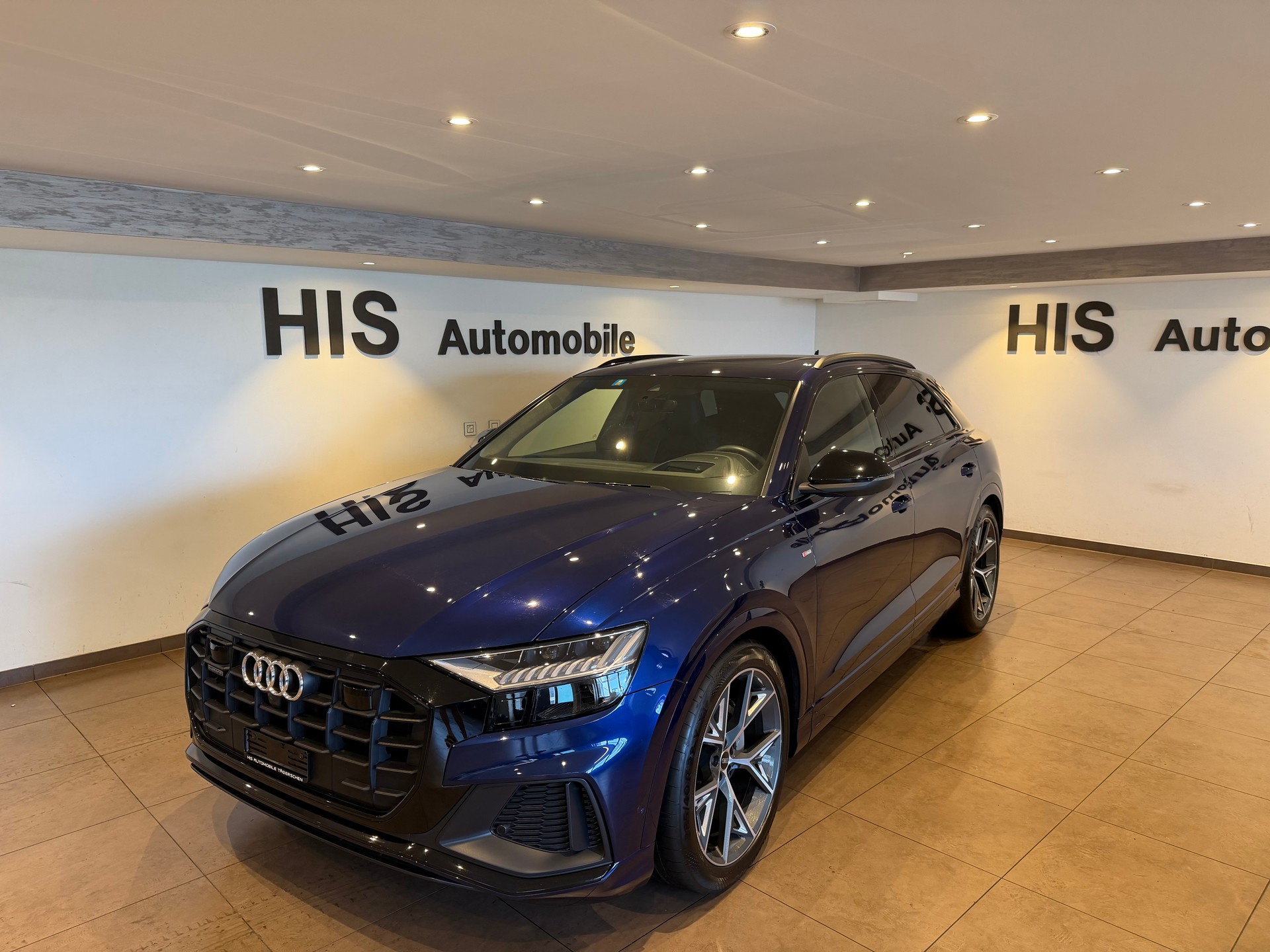 AUDI Q8 3.0 50 TDI Black Edition quattro T-Tronic-image-4