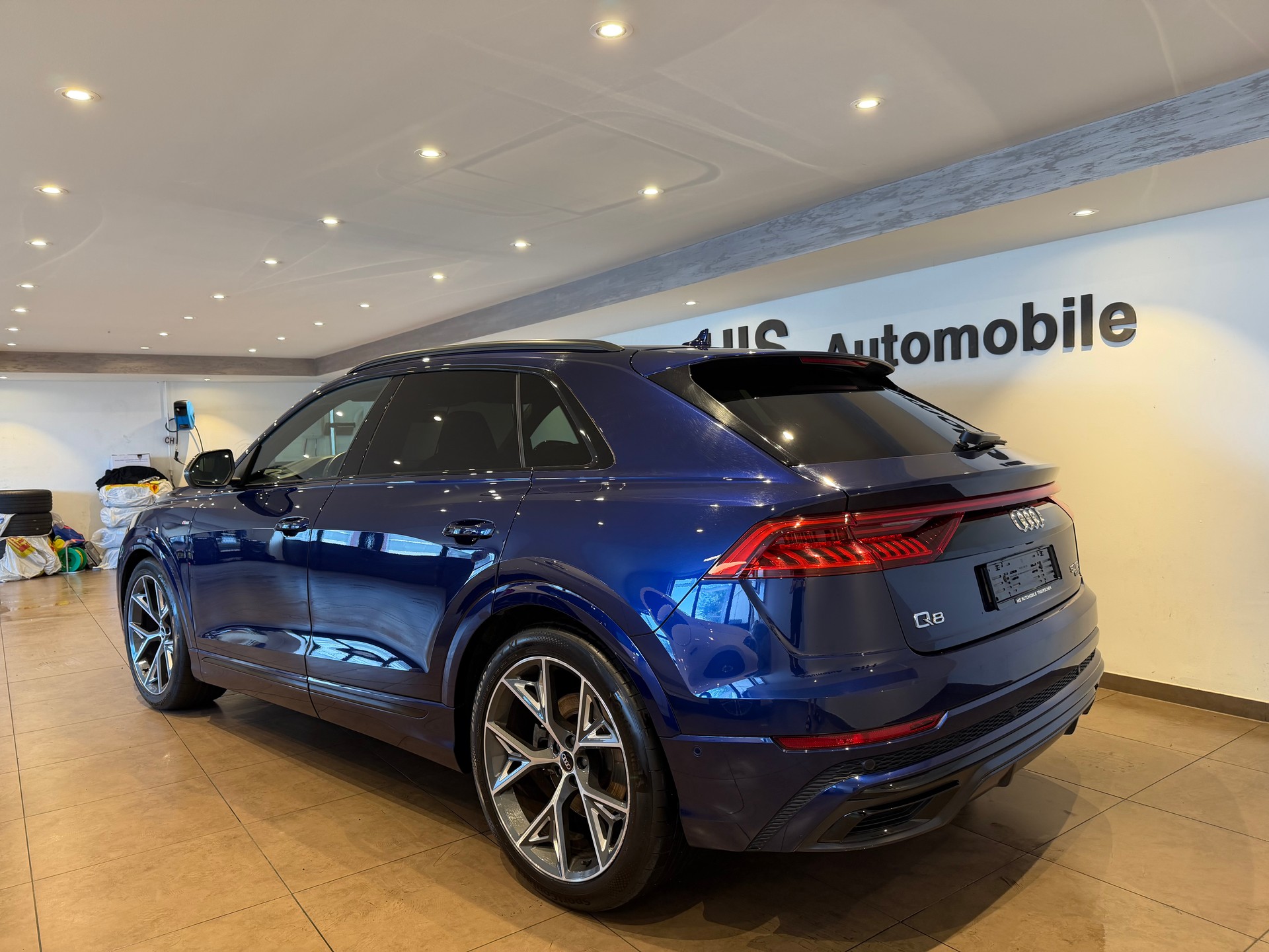 AUDI Q8 3.0 50 TDI Black Edition quattro T-Tronic-image-2