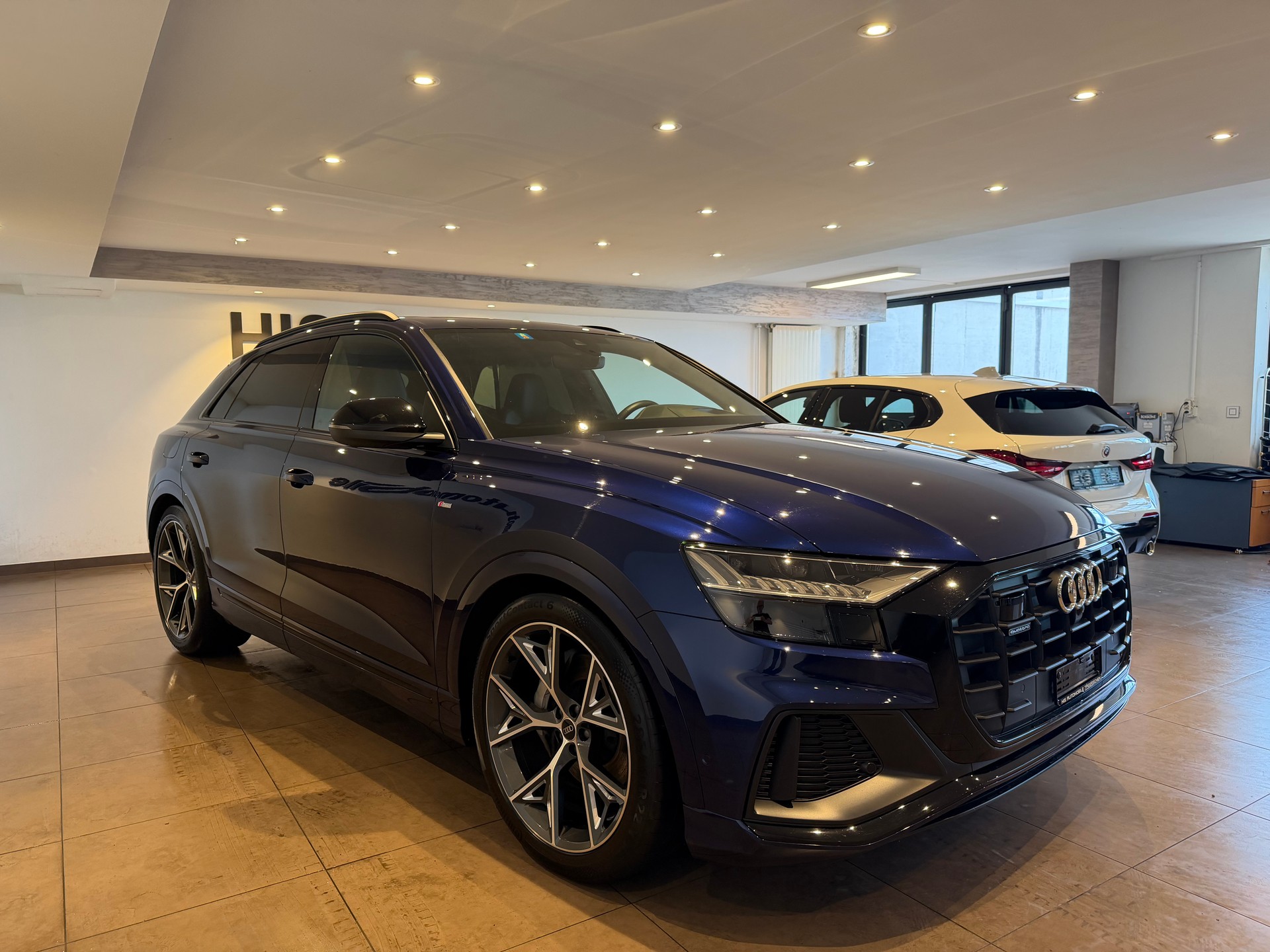 AUDI Q8 3.0 50 TDI Black Edition quattro T-Tronic-image-3