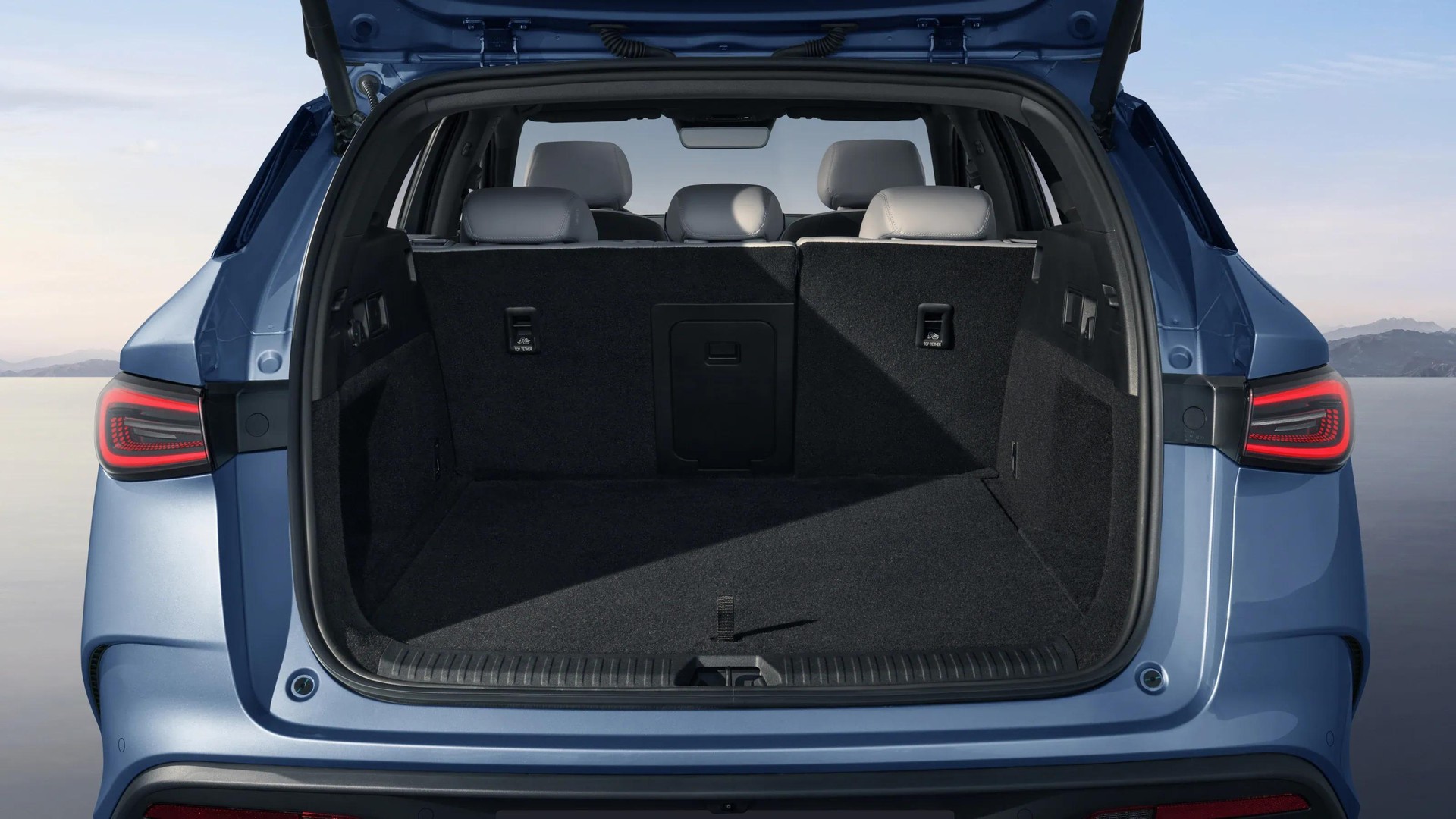 BYD Seal 6 DM-i Touring Comfort-image-6