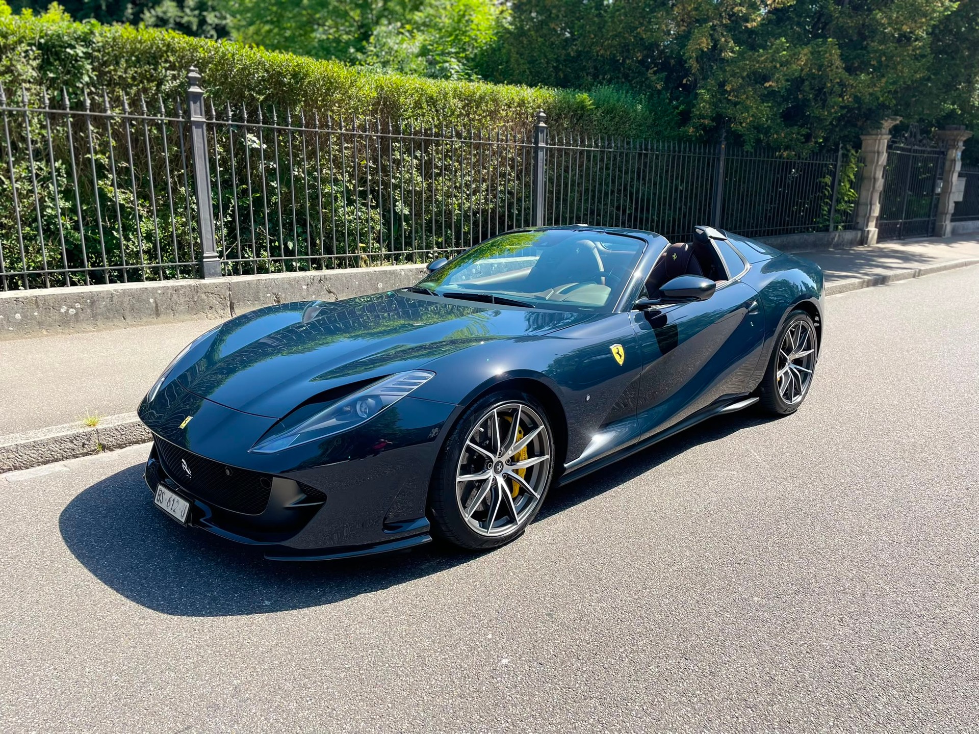 FERRARI 812 GTS-image-0