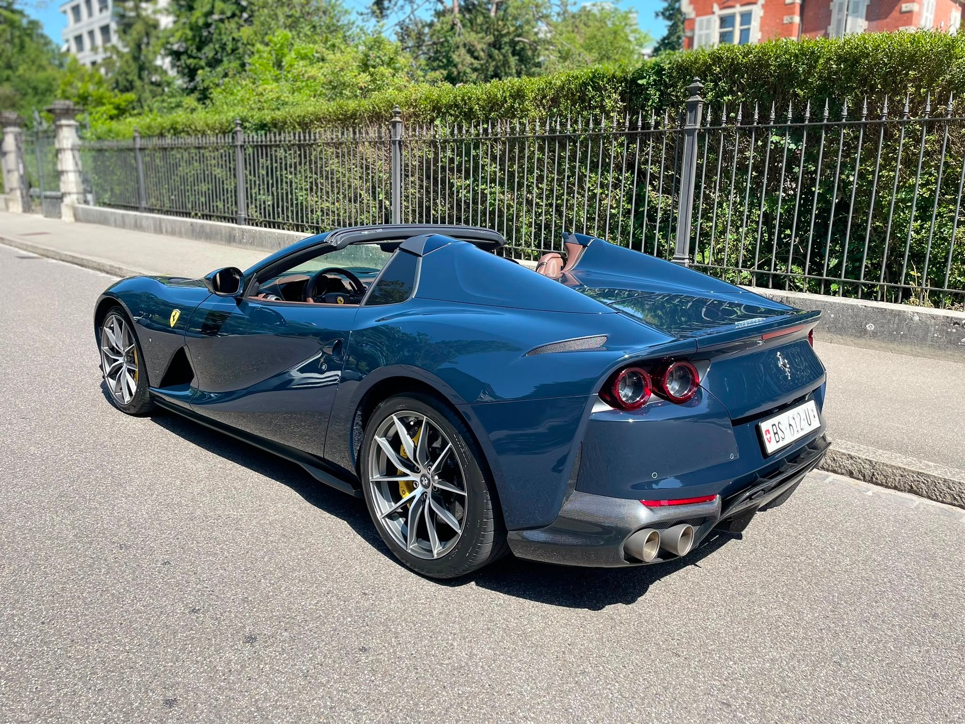 FERRARI 812 GTS-image-1