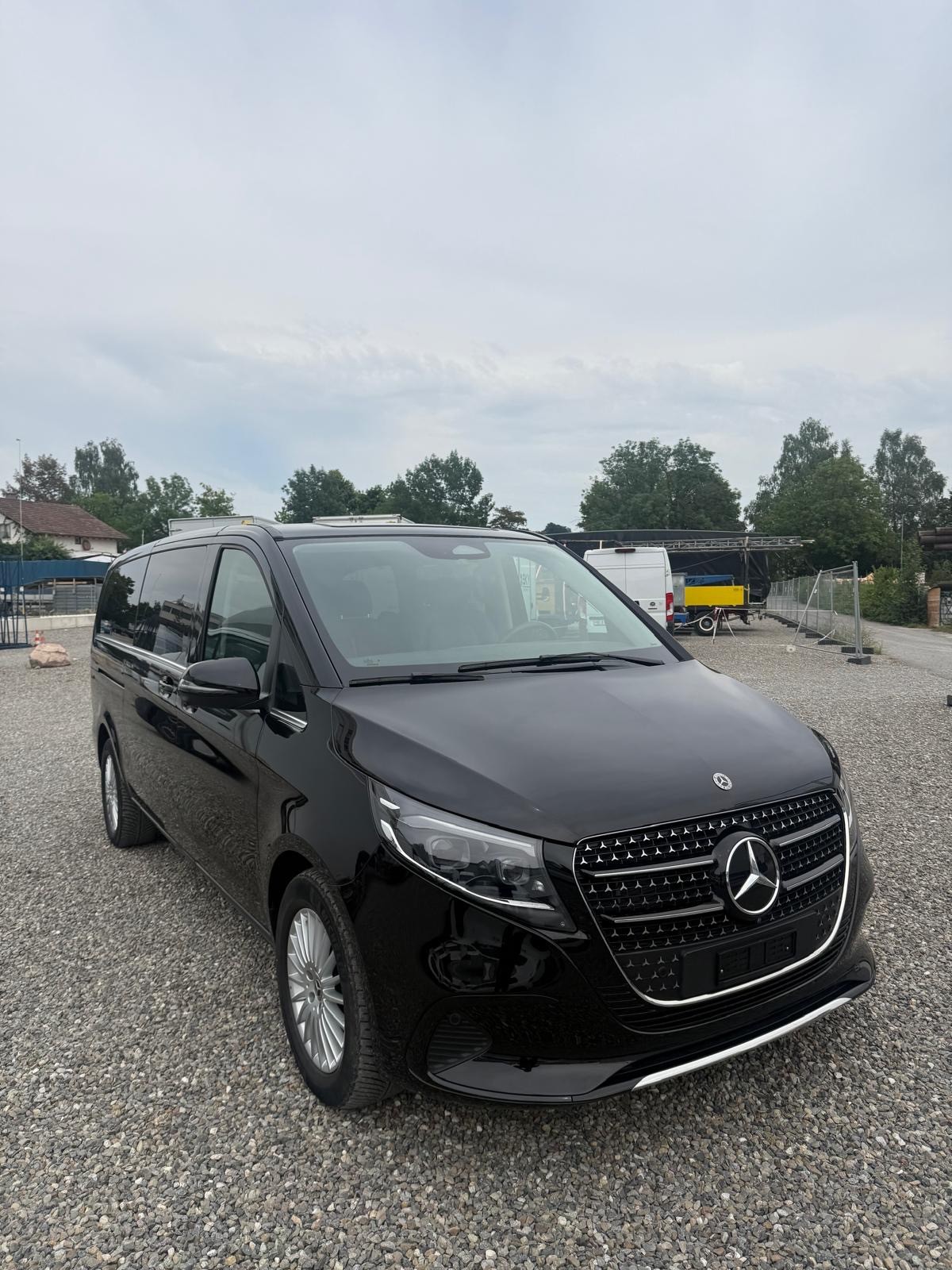 MERCEDES-BENZ V 300 d Extralang Avantgarde 9G-Tronic-image-6
