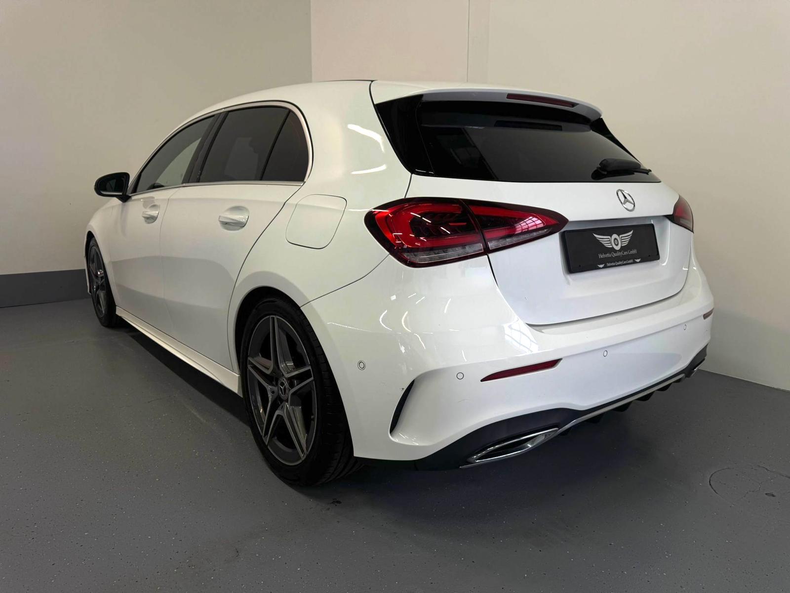 MERCEDES-BENZ A 200 AMG Line 7G-DCT-image-9