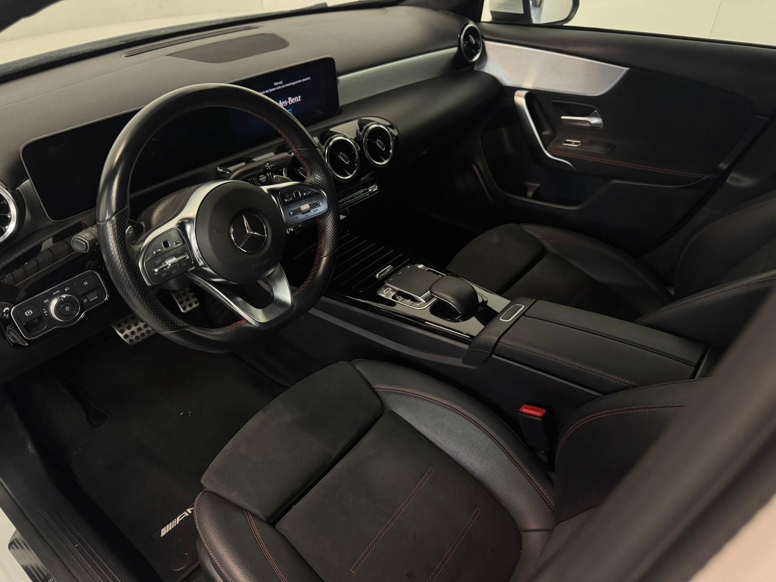 MERCEDES-BENZ A 200 AMG Line 7G-DCT-image-14
