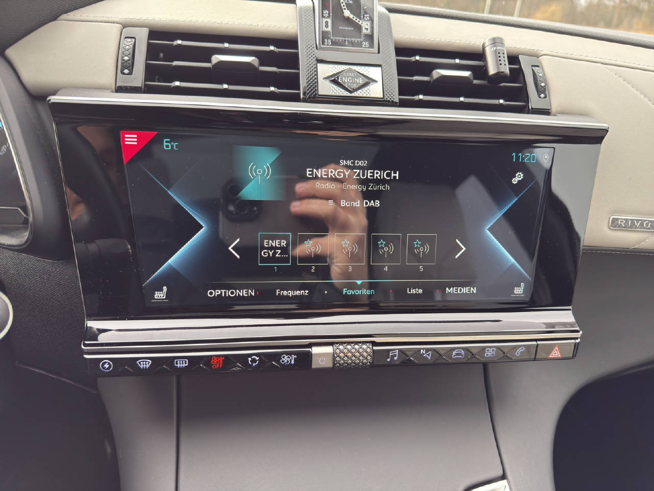 DS AUTOMOBILES 7 Crossback 1.6 E-Tense So Chic 4x4-image-7