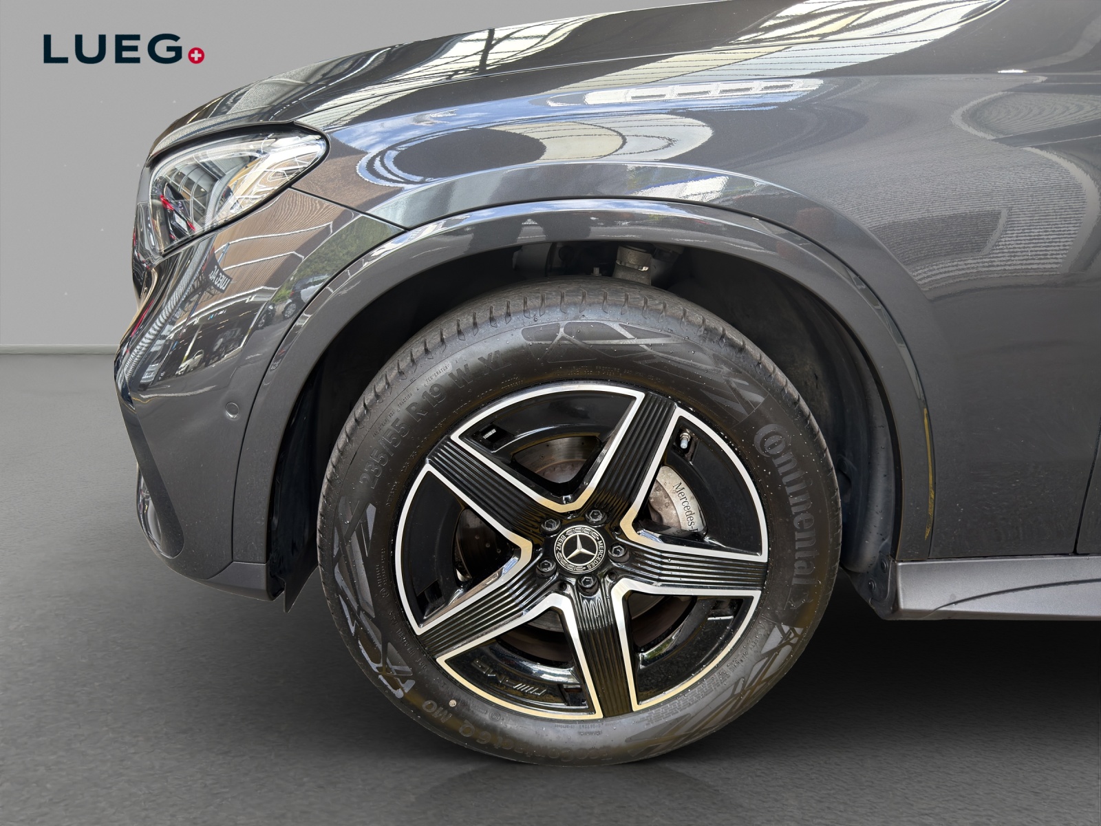 MERCEDES-BENZ GLC 200 4M - AMG / 360 Grad Kamera / Soundsytem / metallic-image-6