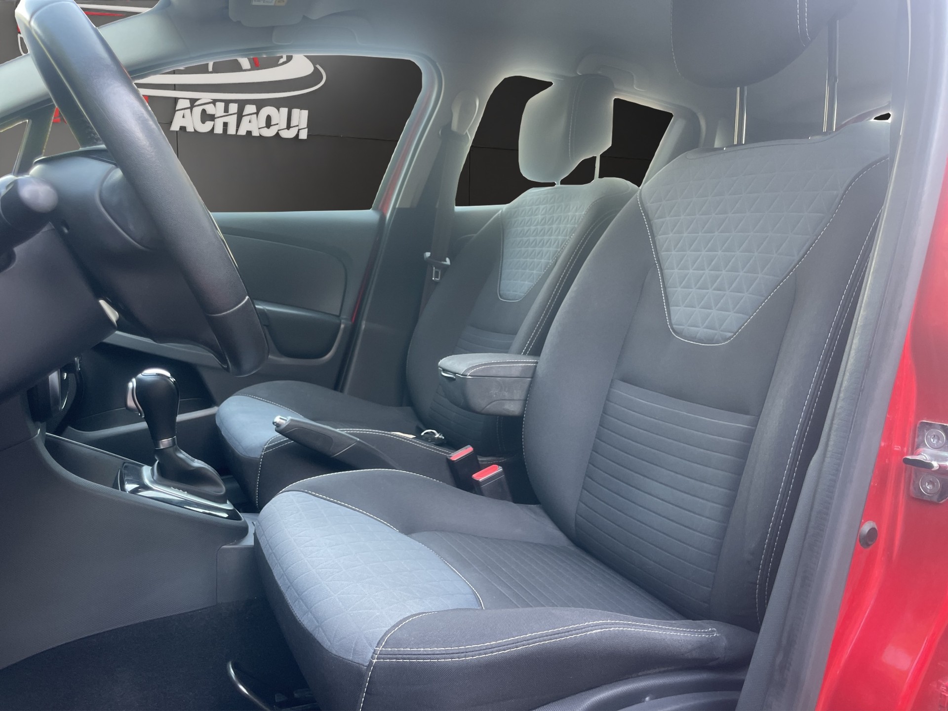 RENAULT Clio 1.2 16V T Swiss Edition EDC-image-7