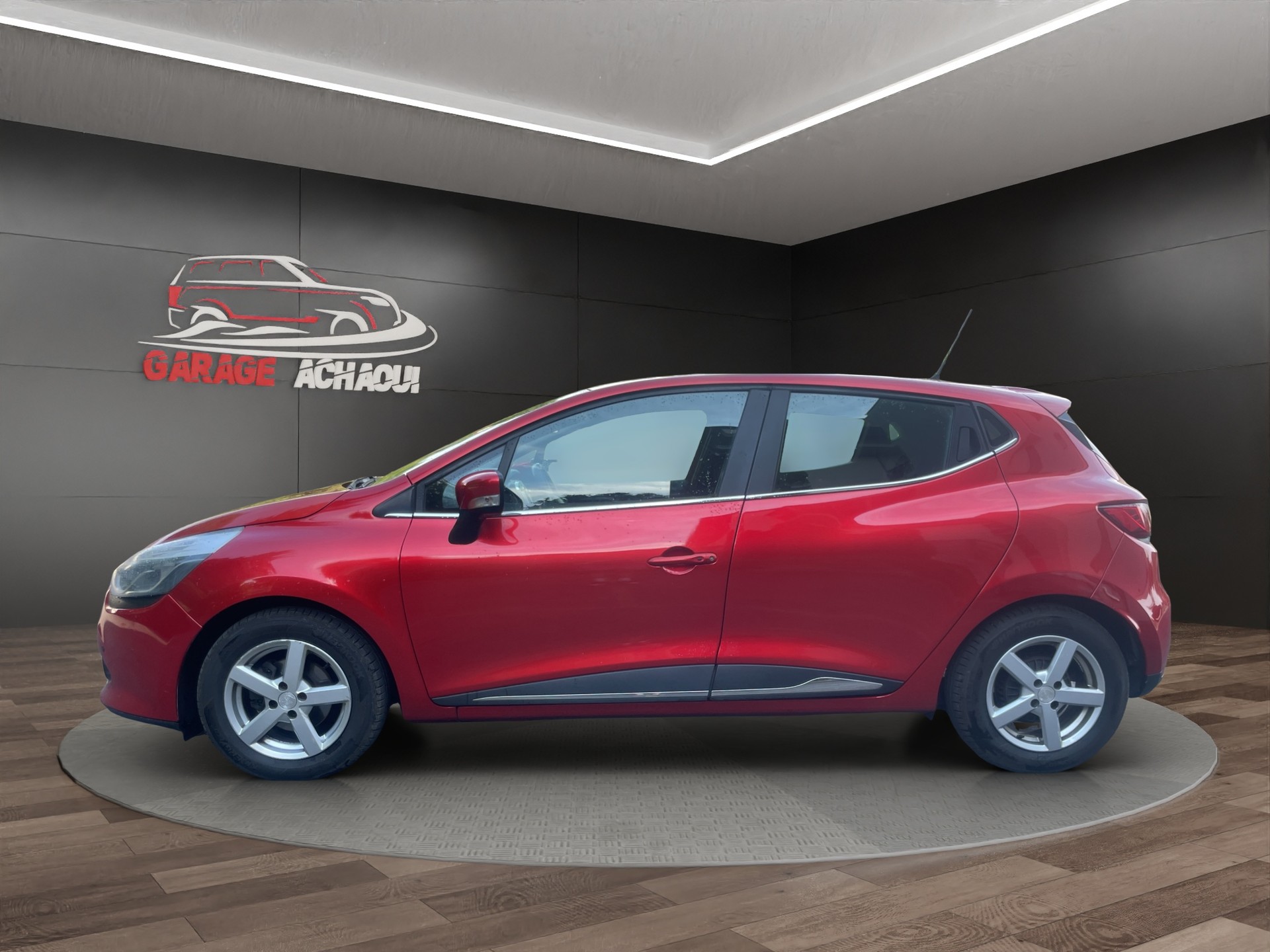 RENAULT Clio 1.2 16V T Swiss Edition EDC-image-2